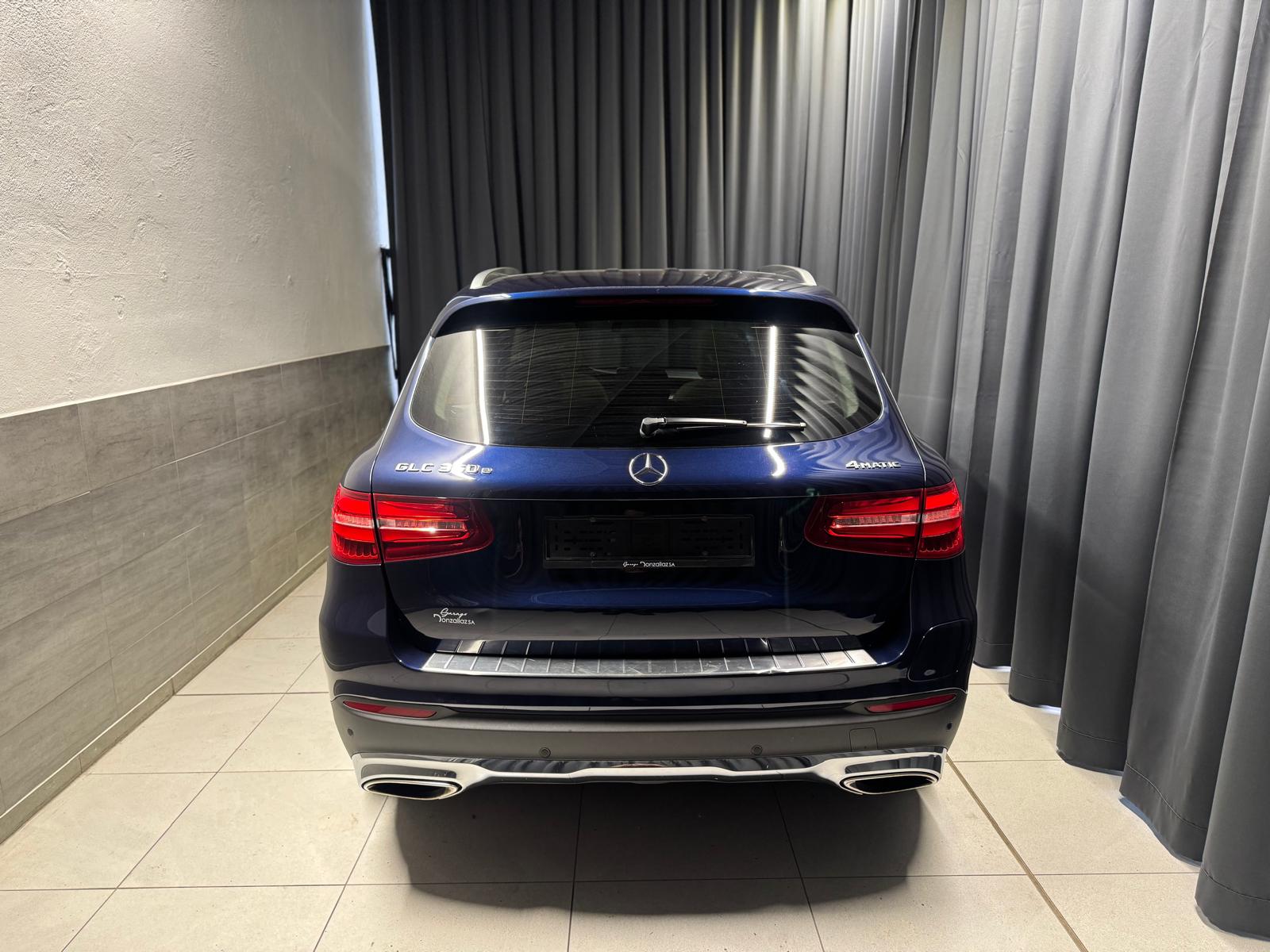 MERCEDES-BENZ GLC 350 e 4Matic * Crochet *-image-3