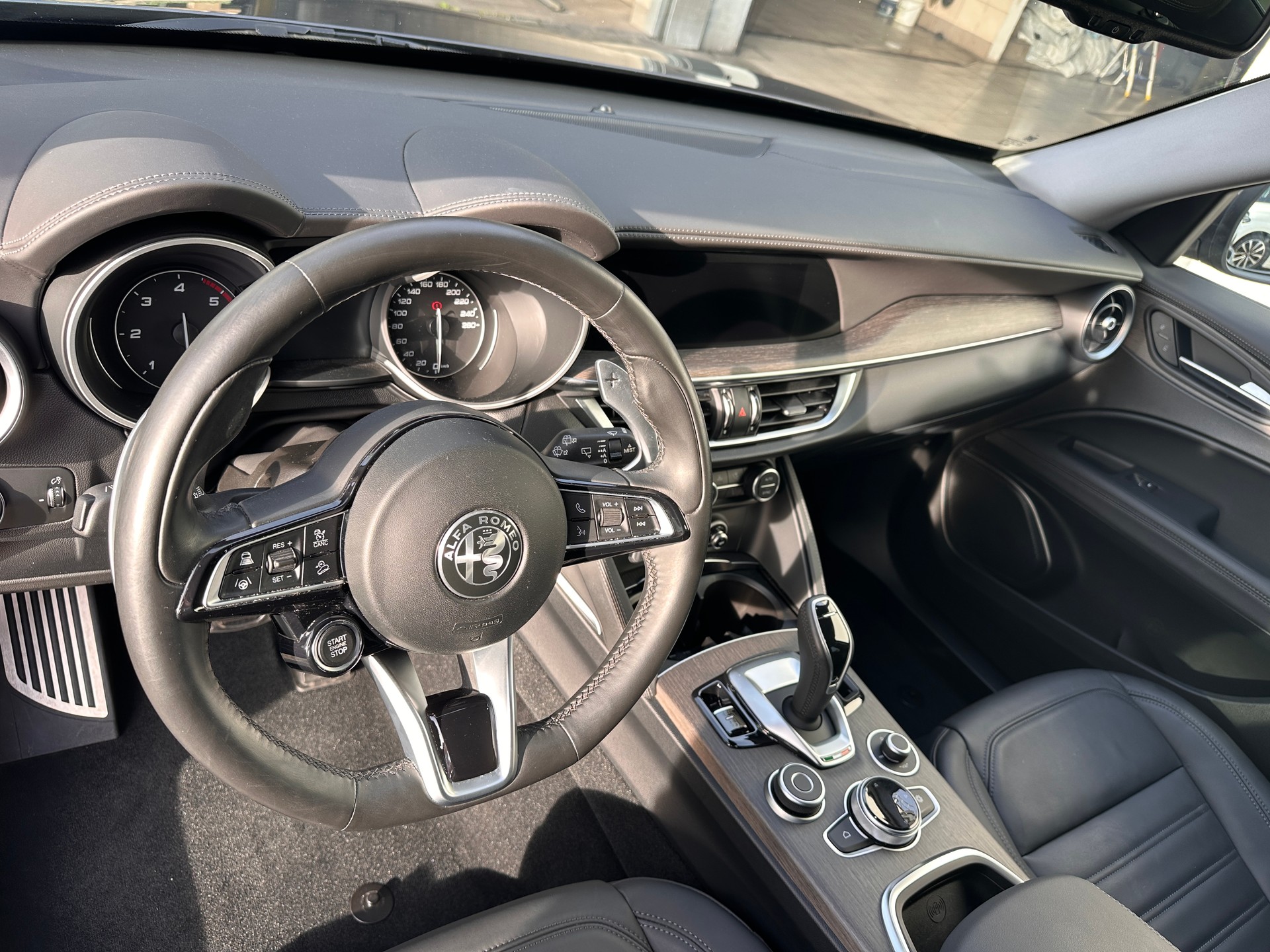 ALFA ROMEO Stelvio 2.2 JTDM TI 20 Zoll Q4-image-8