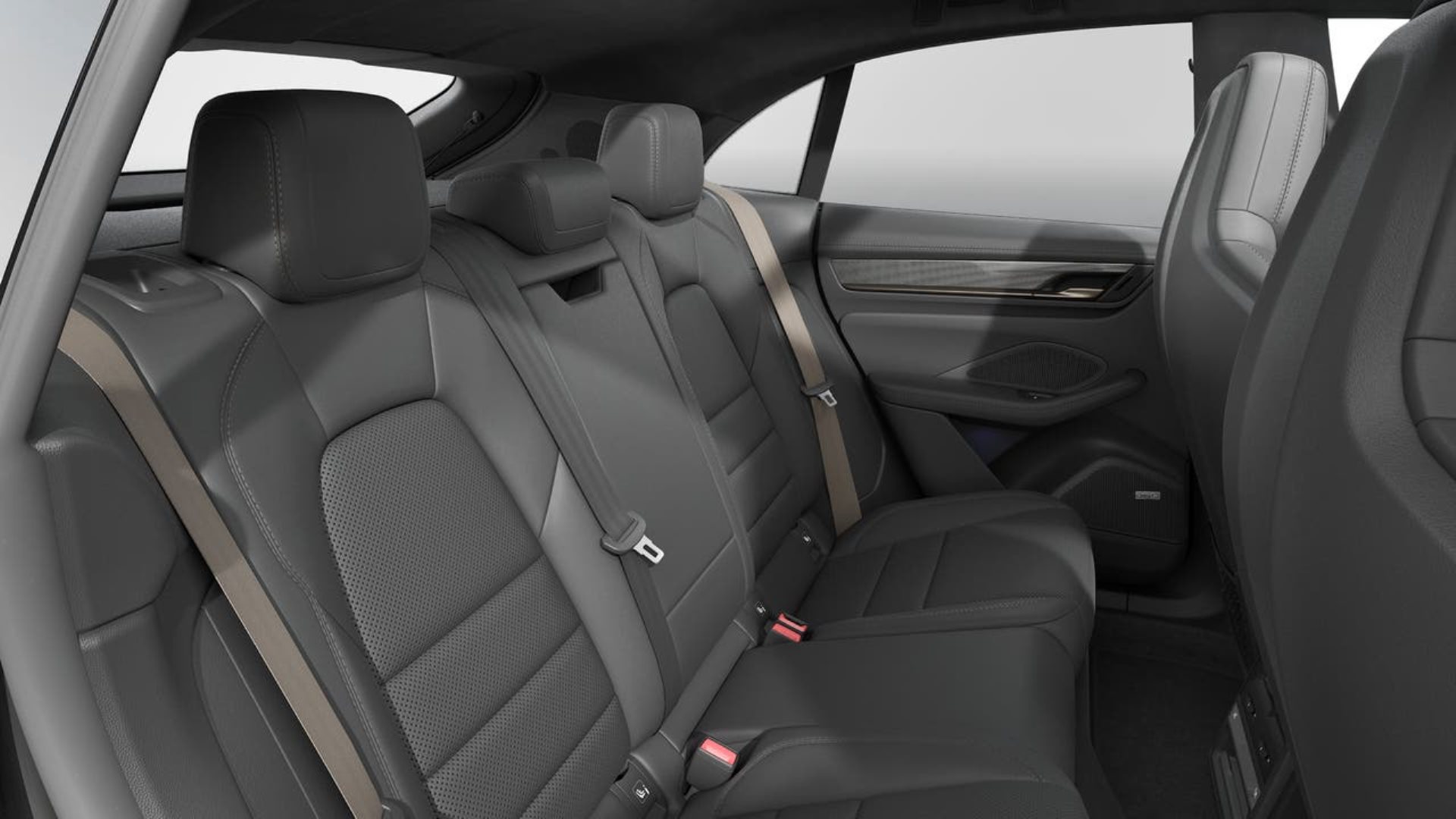 PORSCHE Macan Turbo-image-12