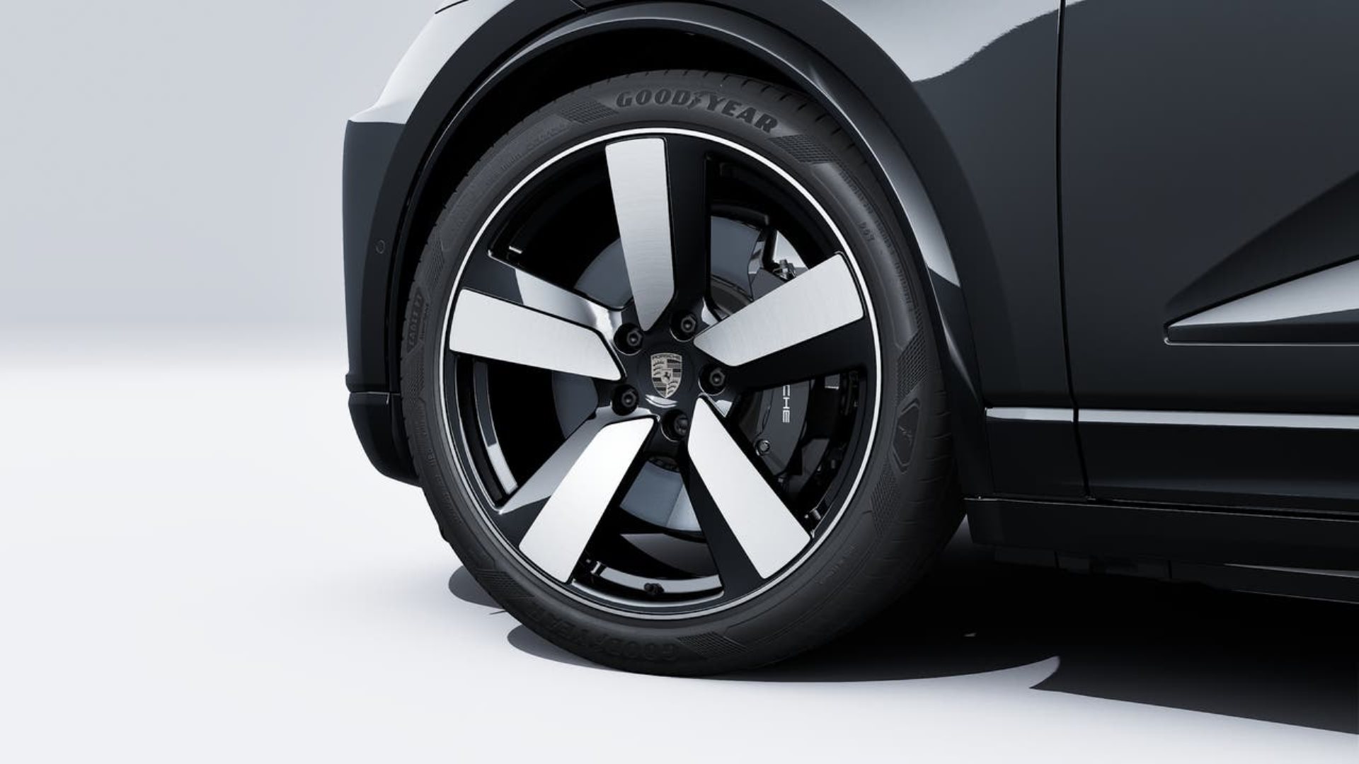 PORSCHE Macan Turbo-image-9