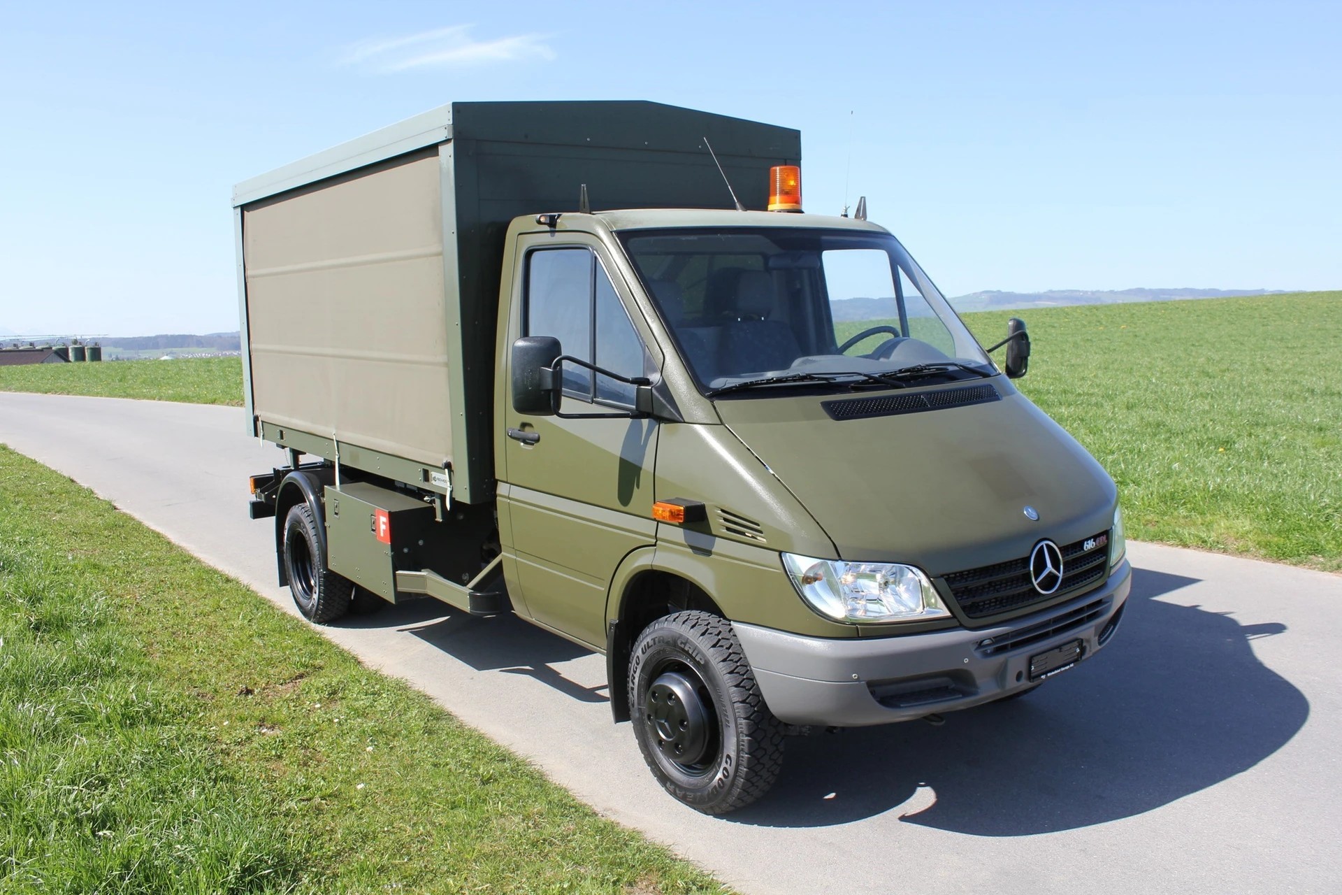 MERCEDES-BENZ Sprinter 616 CDI Duo 4x4 Automat mit Wechselbrücke-image-1
