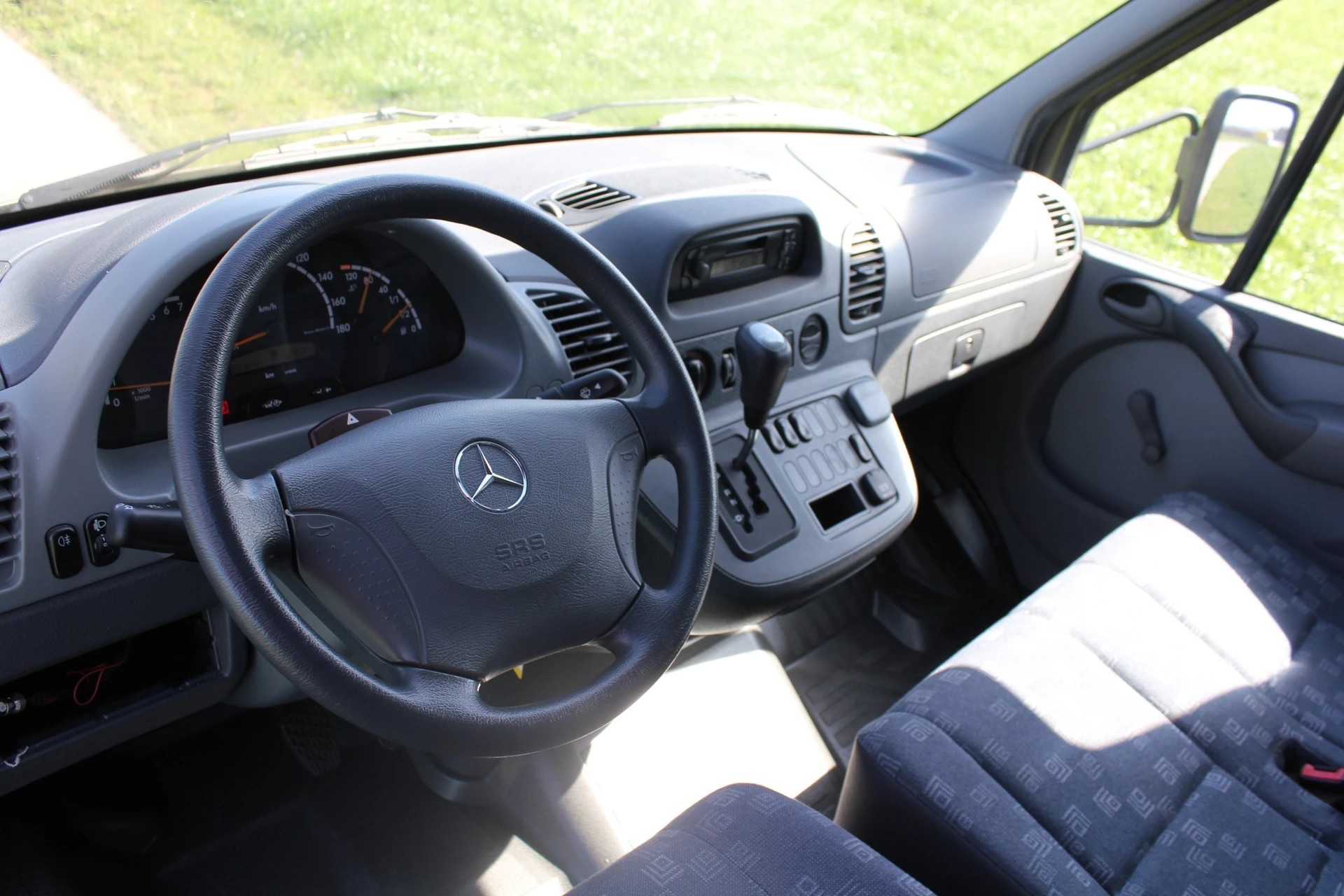 MERCEDES-BENZ Sprinter 616 CDI Duo 4x4 Automat mit Wechselbrücke-image-8