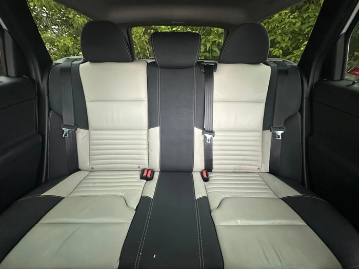 VOLVO V50 D4 R-Design-image-6