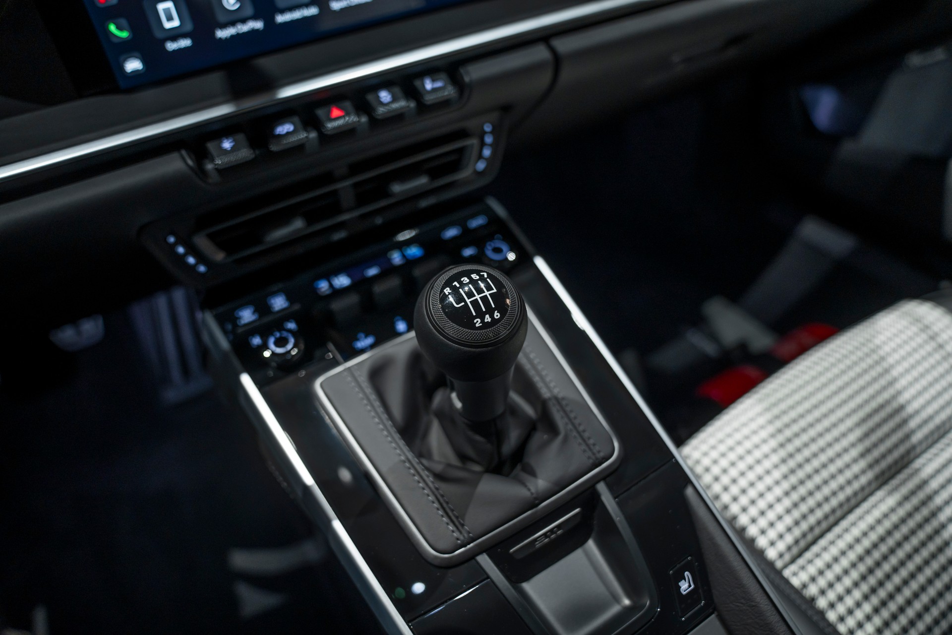 PORSCHE 911 Sport Classic PTS-image-19