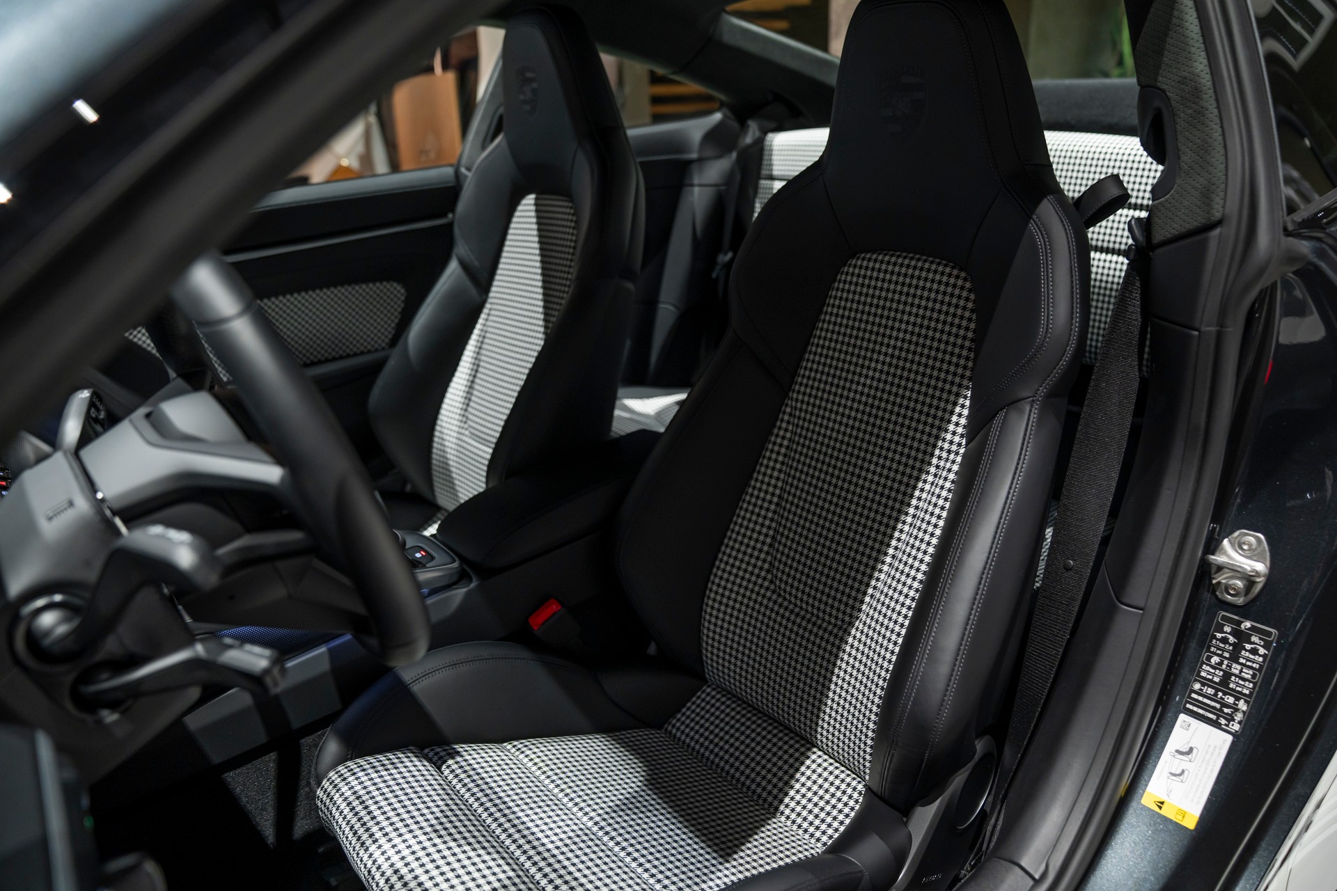 PORSCHE 911 Sport Classic PTS-image-12