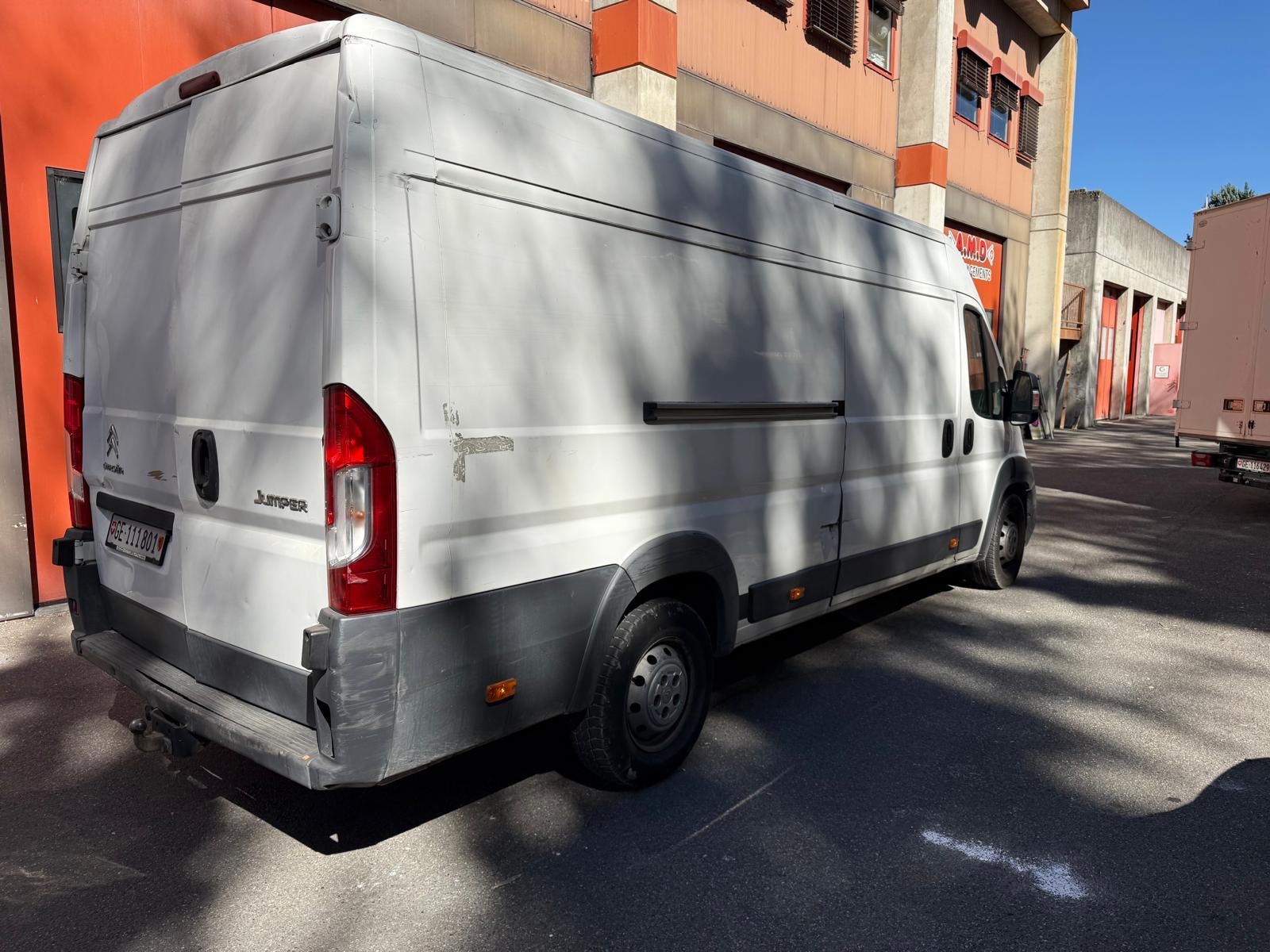 CITROEN Jumper 35 2.2 HDi 150 Confort L2H2-image-3