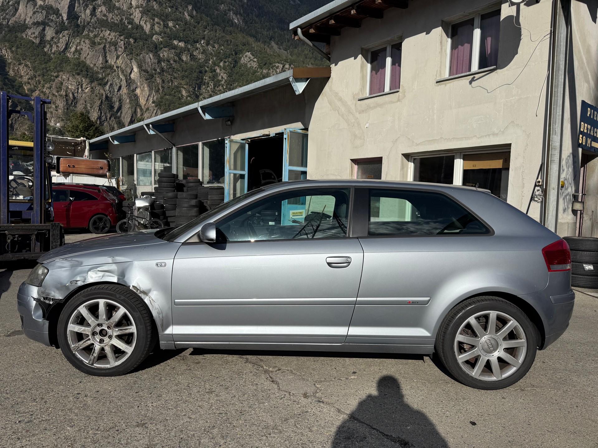 AUDI A3 2.0 TDI Ambition-image-0