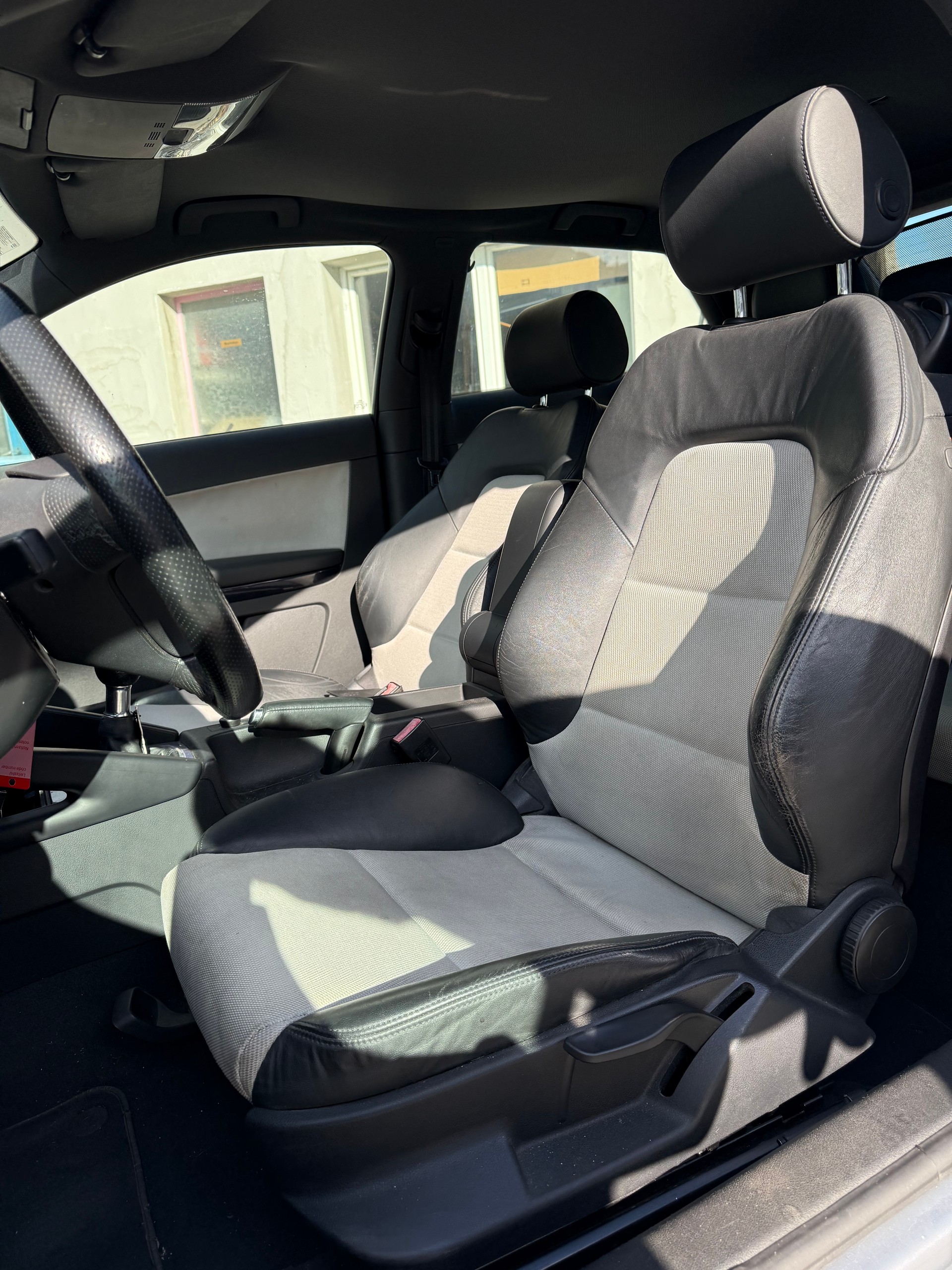 AUDI A3 2.0 TDI Ambition-image-13