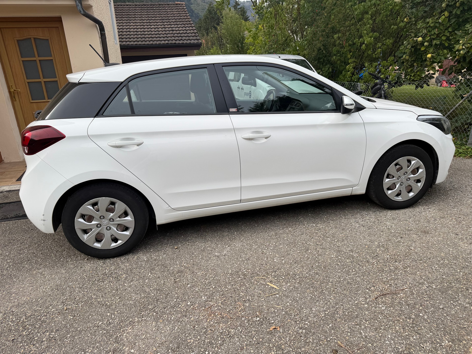 HYUNDAI i20 Active 1.0 T-GDi Origo-image-1