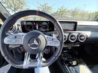 MERCEDES-BENZ A 35 AMG 4matic-image-3