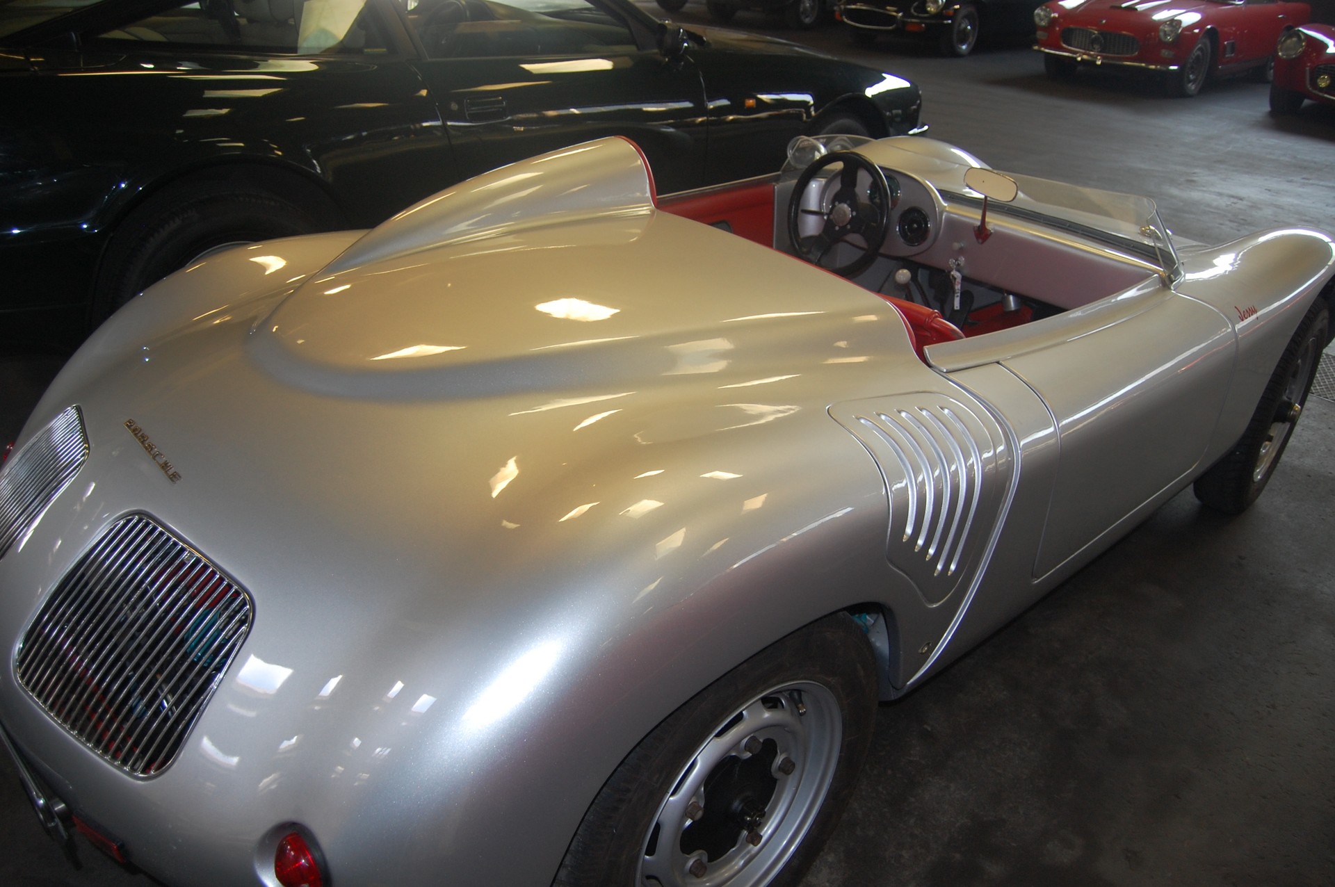 PORSCHE 718 RSK Spyder Replica-image-3