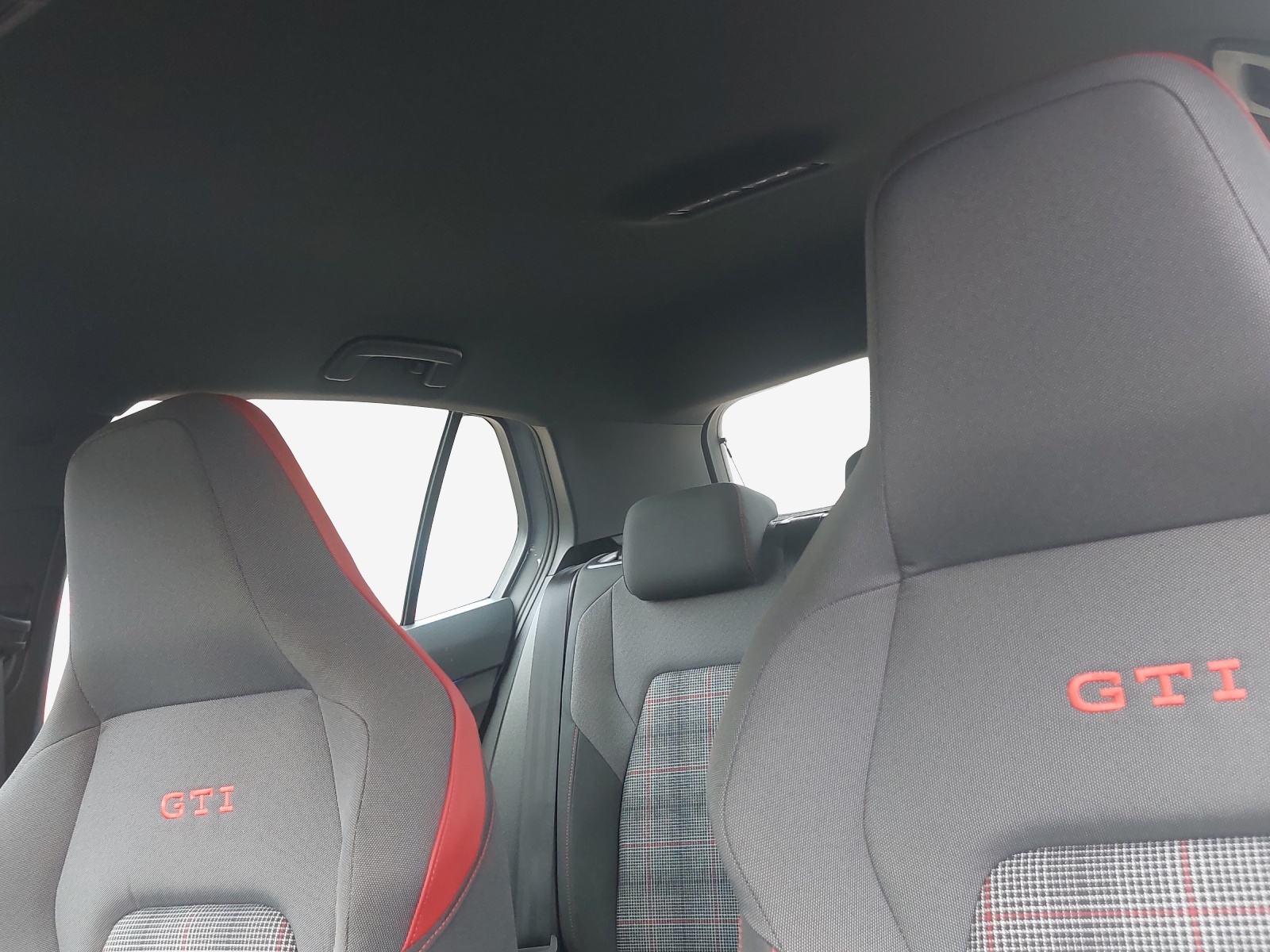 VW Golf 2.0 TSI GTI DSG-image-14