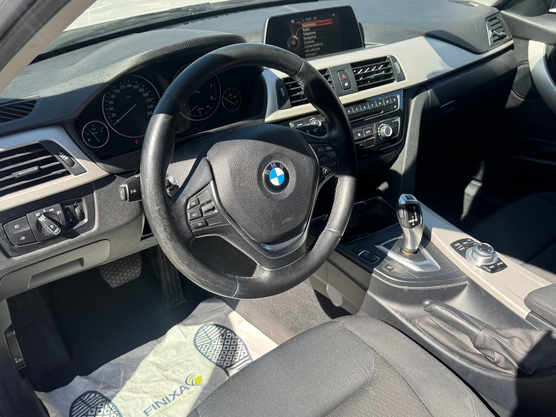 BMW 316d Touring Business Steptronic-image-7
