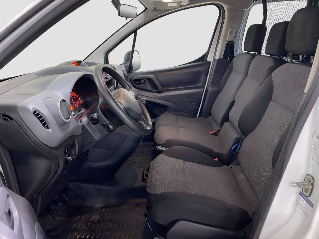 PEUGEOT Partner Kaw. L1 1.6 BlueHDI 100 PS Active-image-5