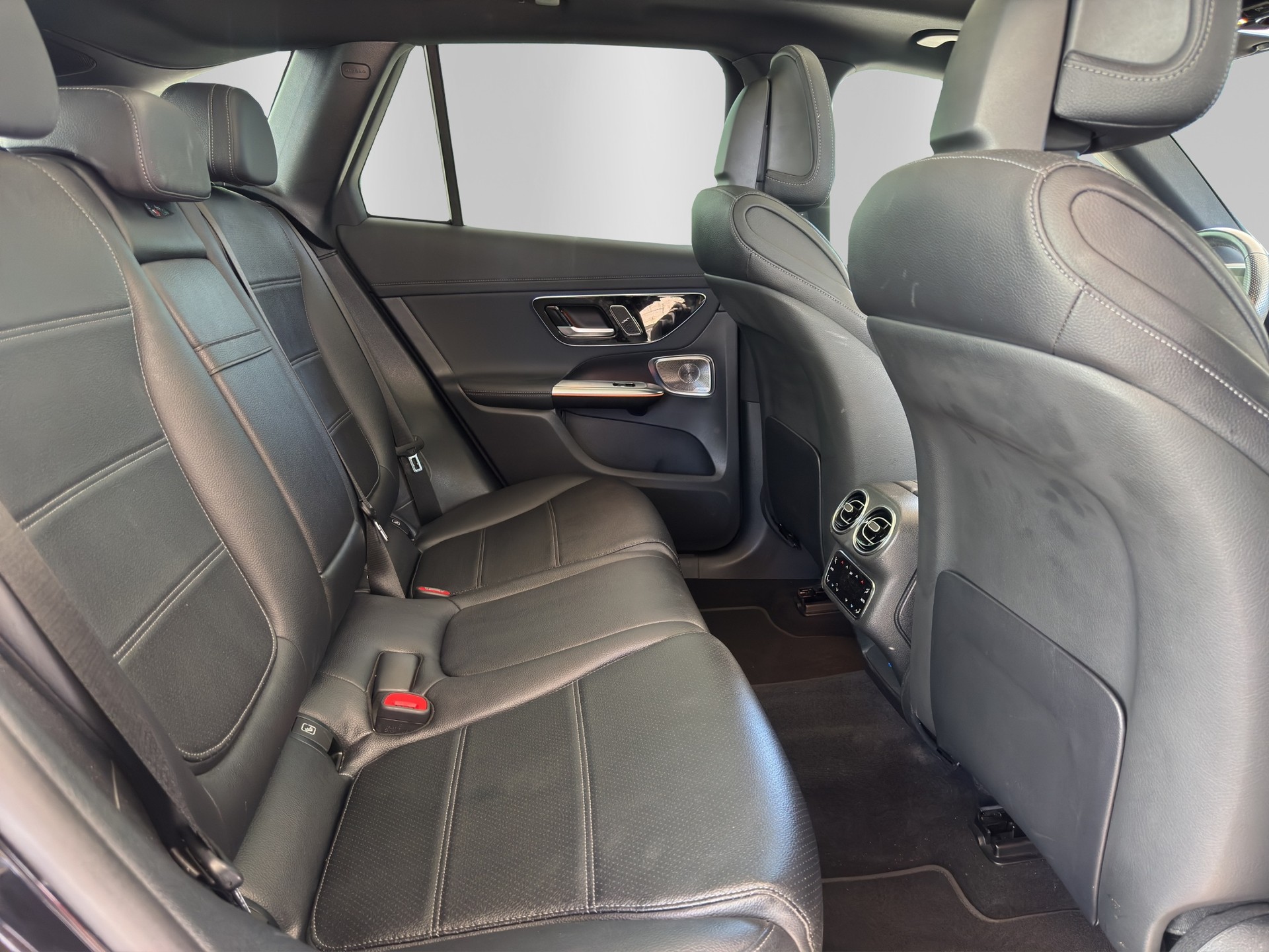 MERCEDES-BENZ GLC 200 4Matic 9G-Tronic-image-20