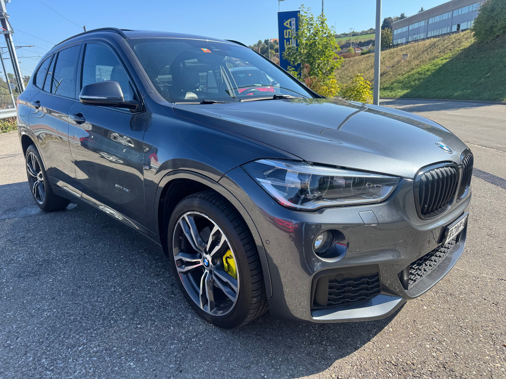 BMW X1 xDrive 25i M Sport Steptronic-image-2