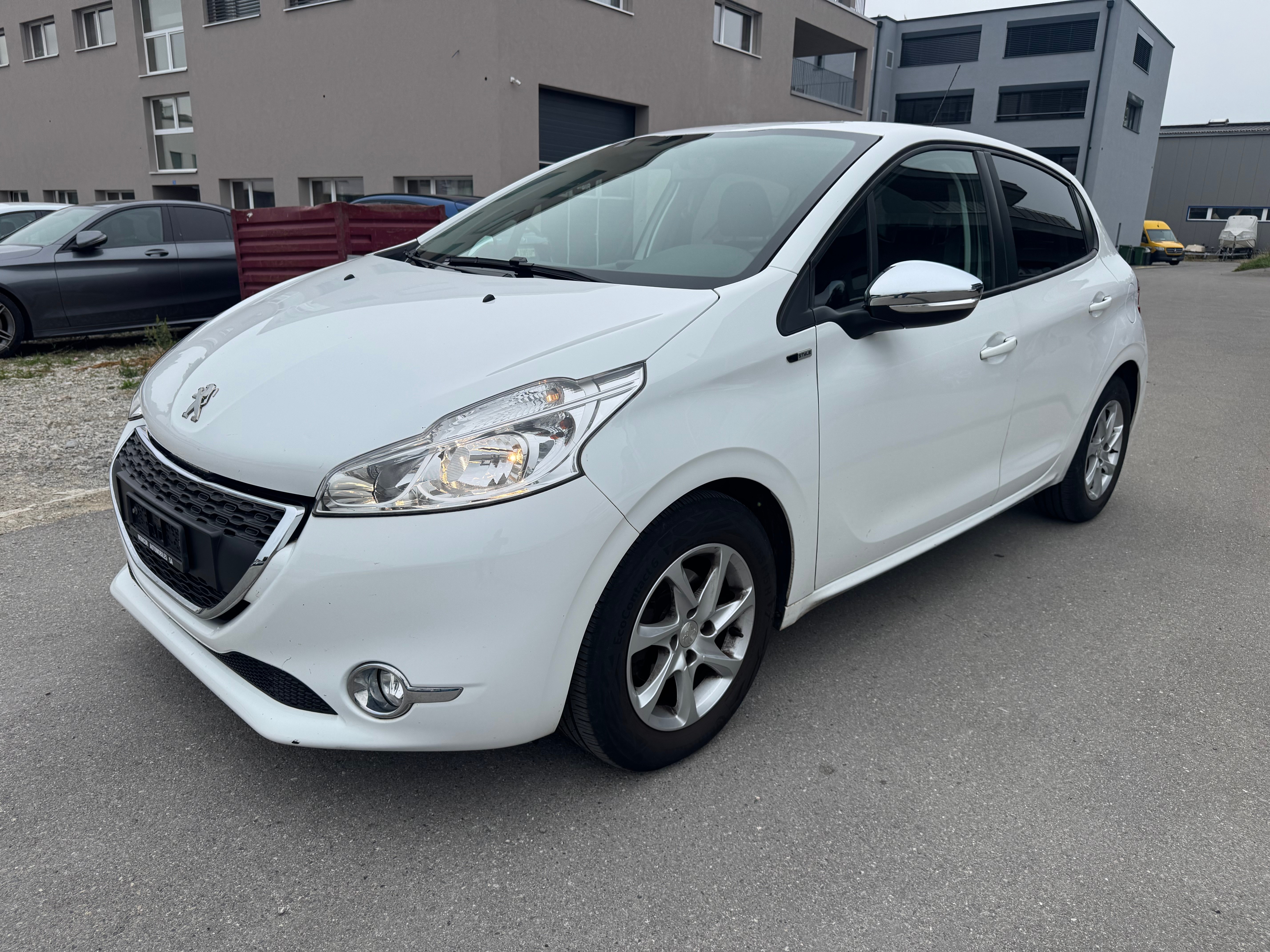 Car photo
