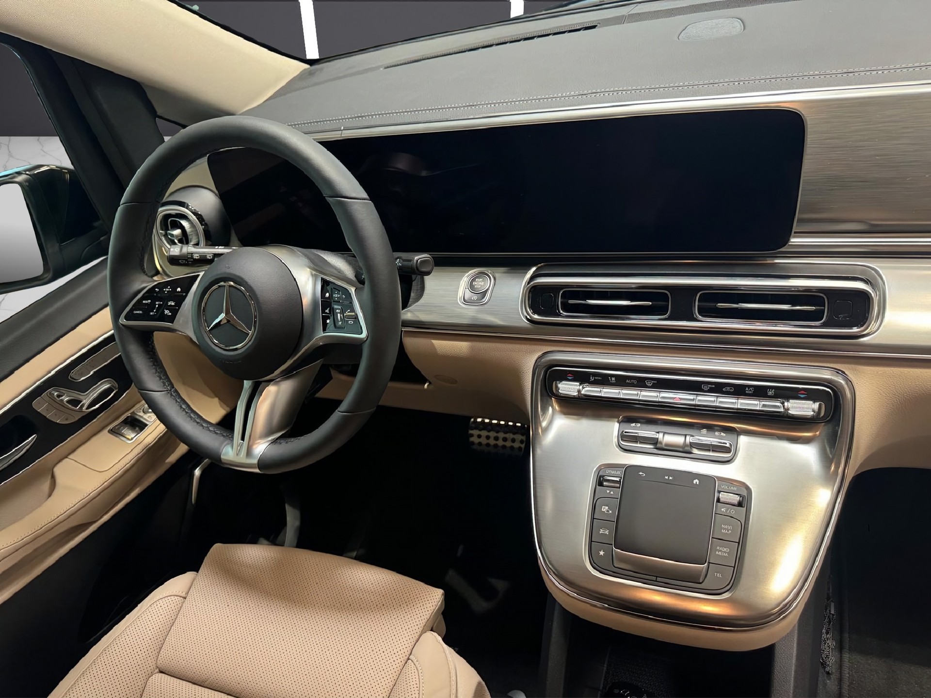 MERCEDES-BENZ V 300 d extralang 4Matic Exclusive 9G-Tronic-image-5