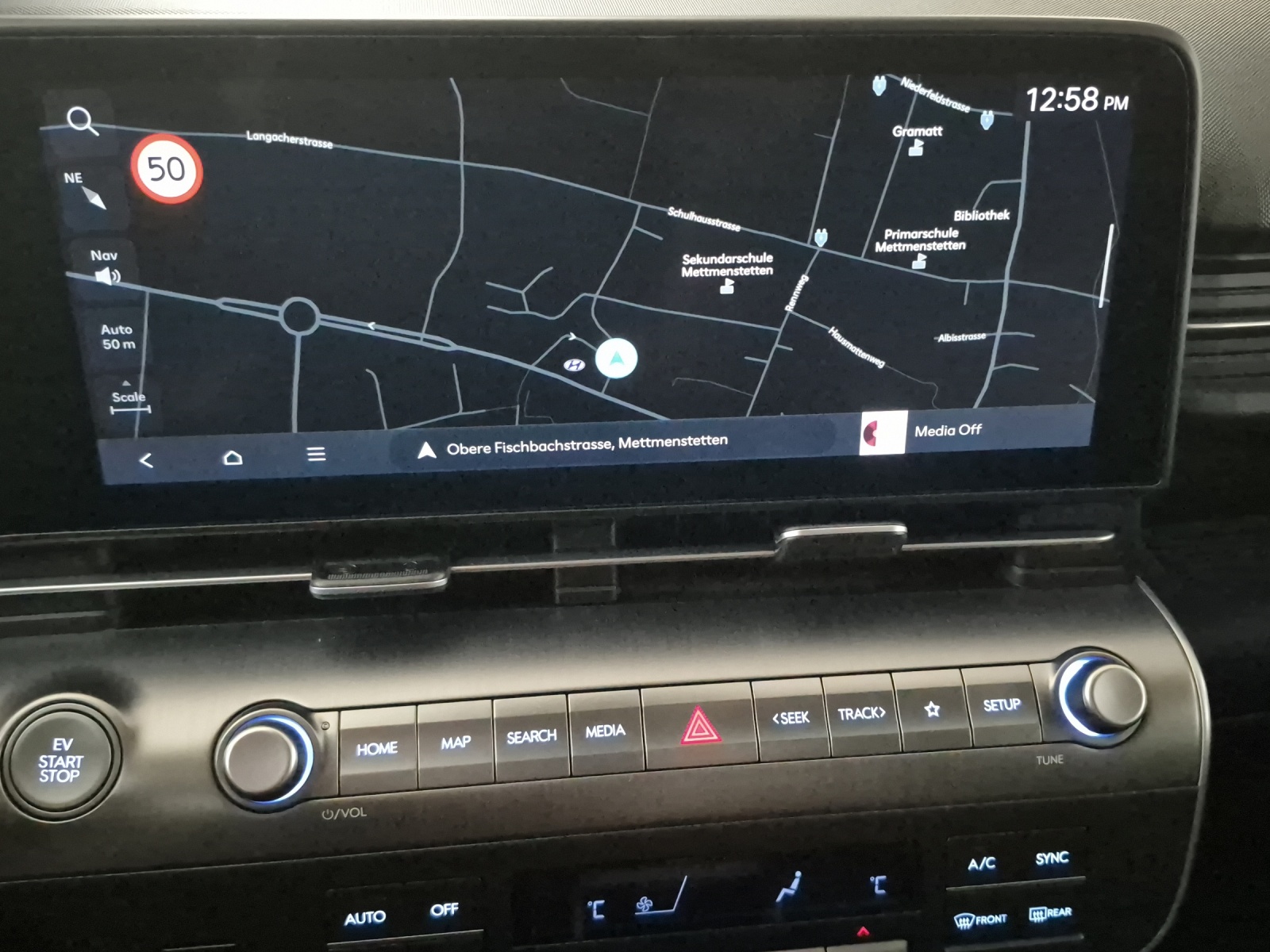 HYUNDAI Kona 65,4 kWh Electric Amplia-image-11