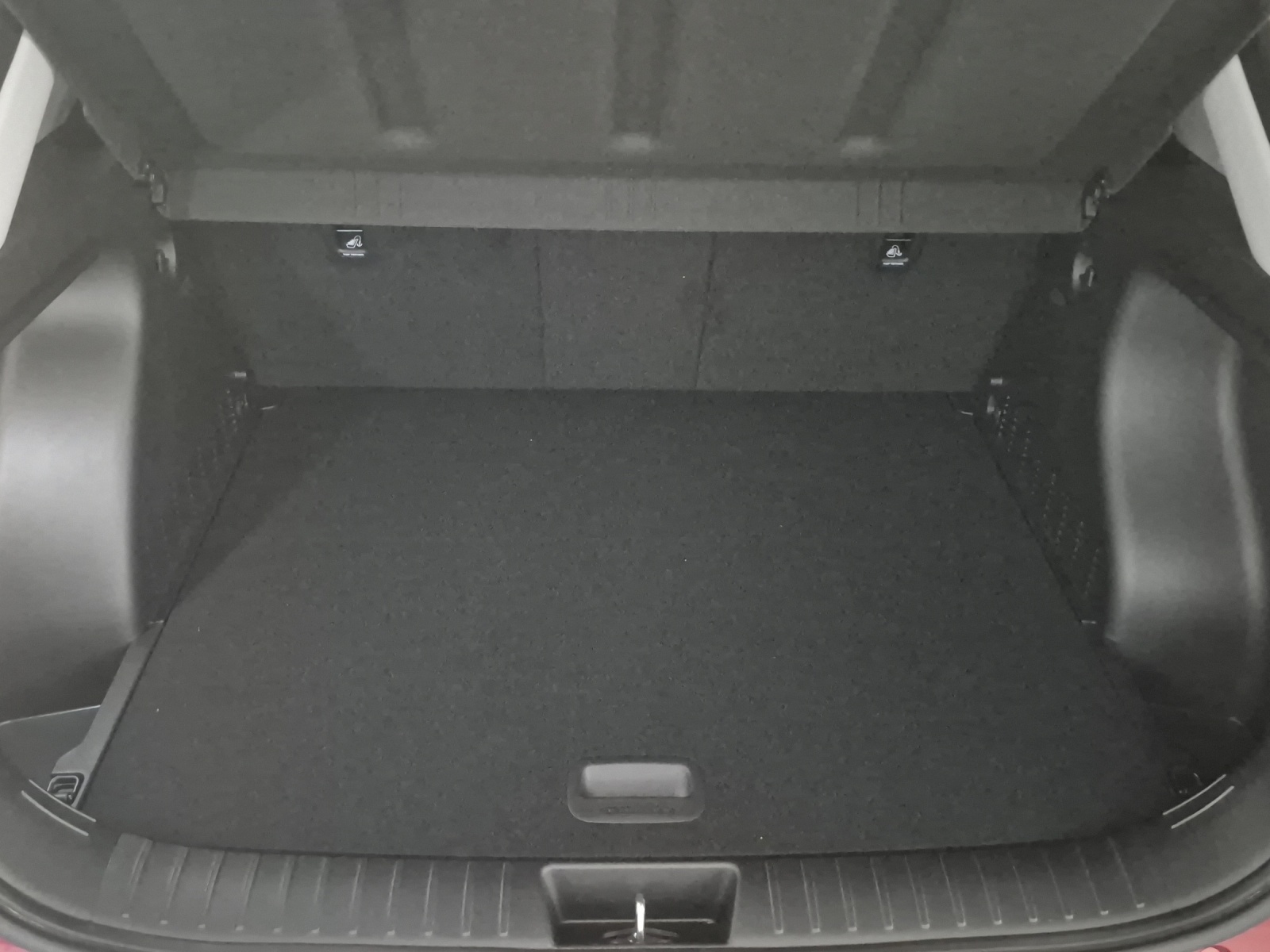 HYUNDAI Kona 65,4 kWh Electric Amplia-image-9