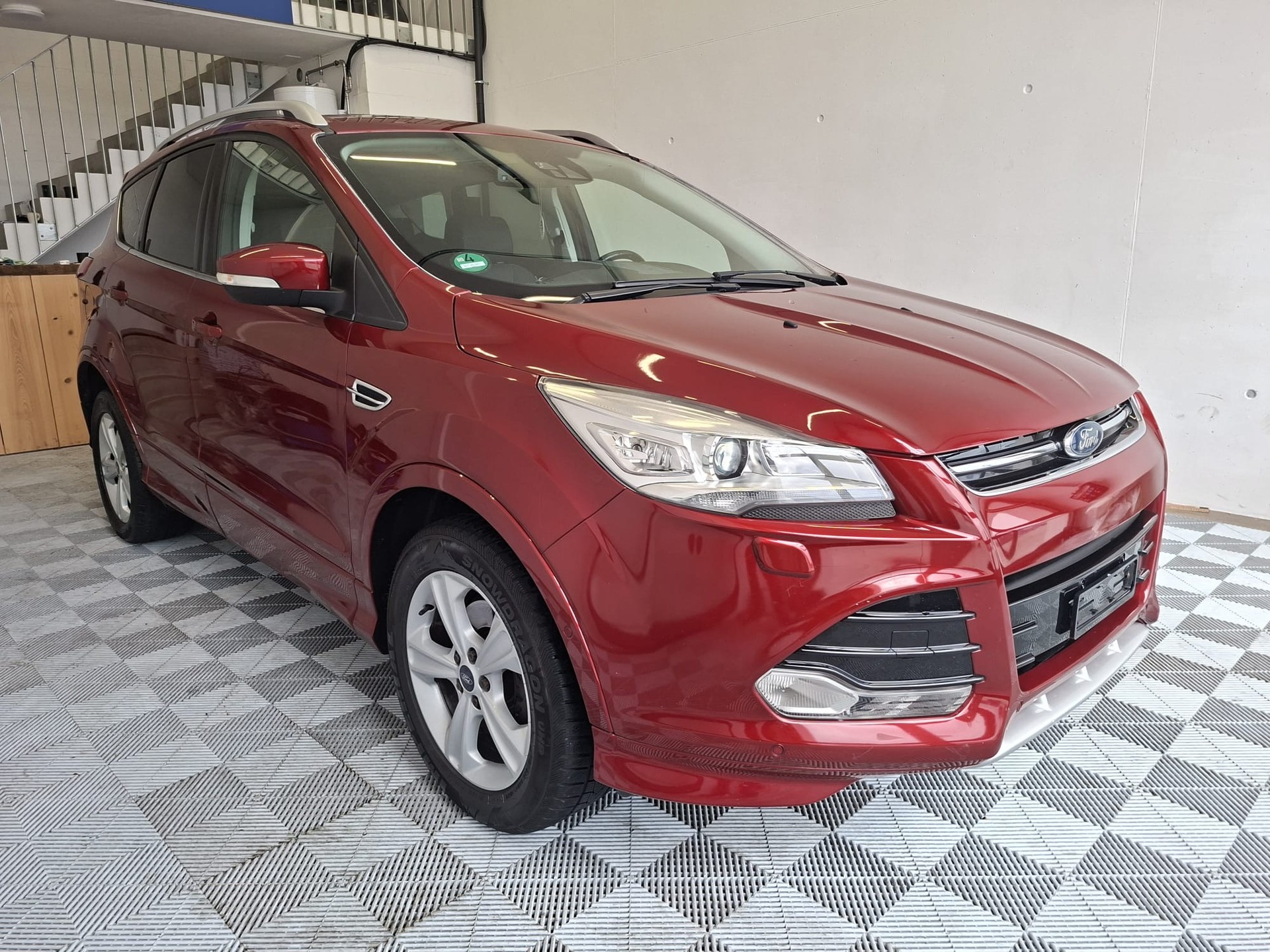 FORD Kuga 1.5 SCTi Carving 2WD-image-2