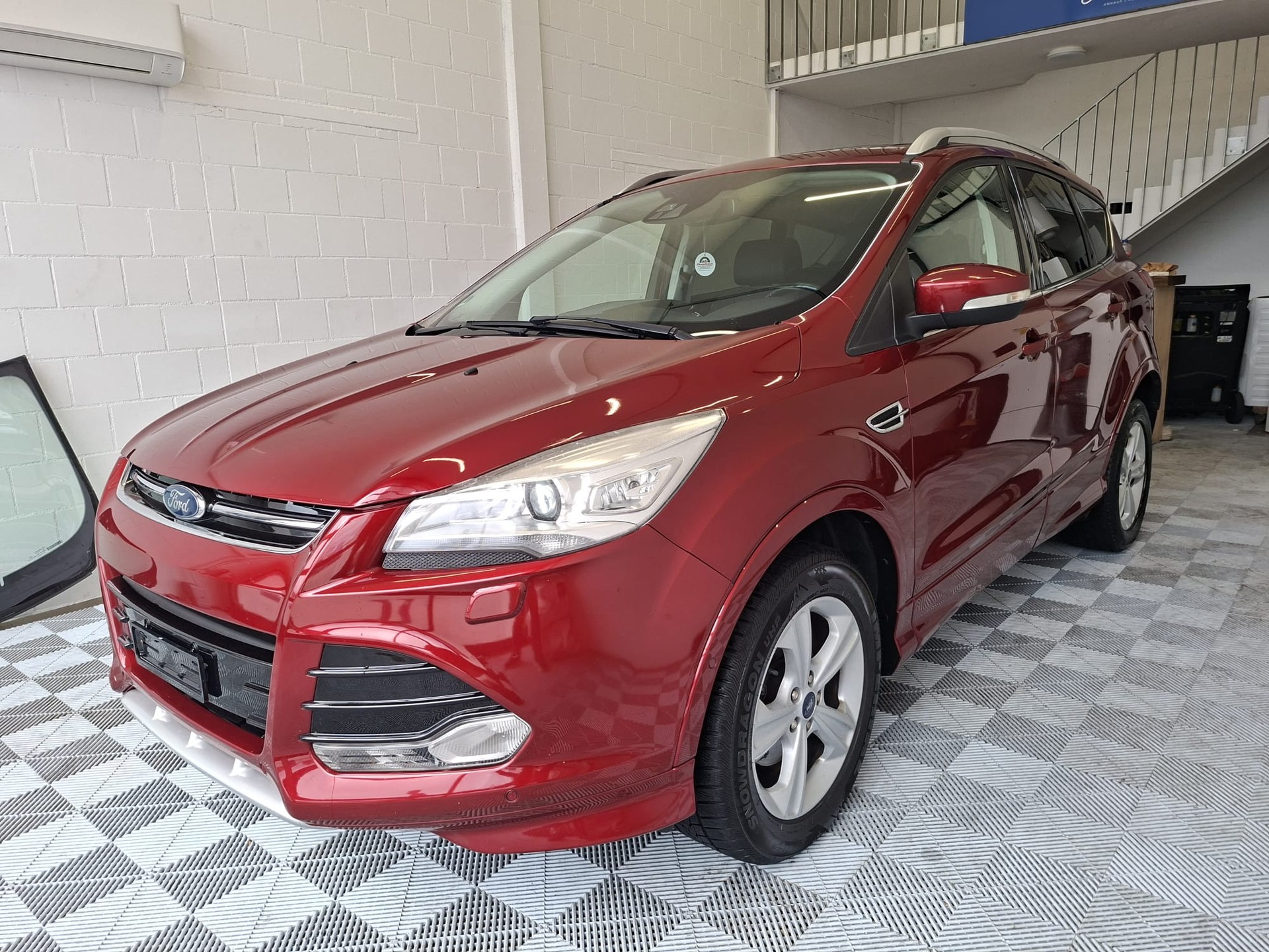 FORD Kuga 1.5 SCTi Carving 2WD-image-0