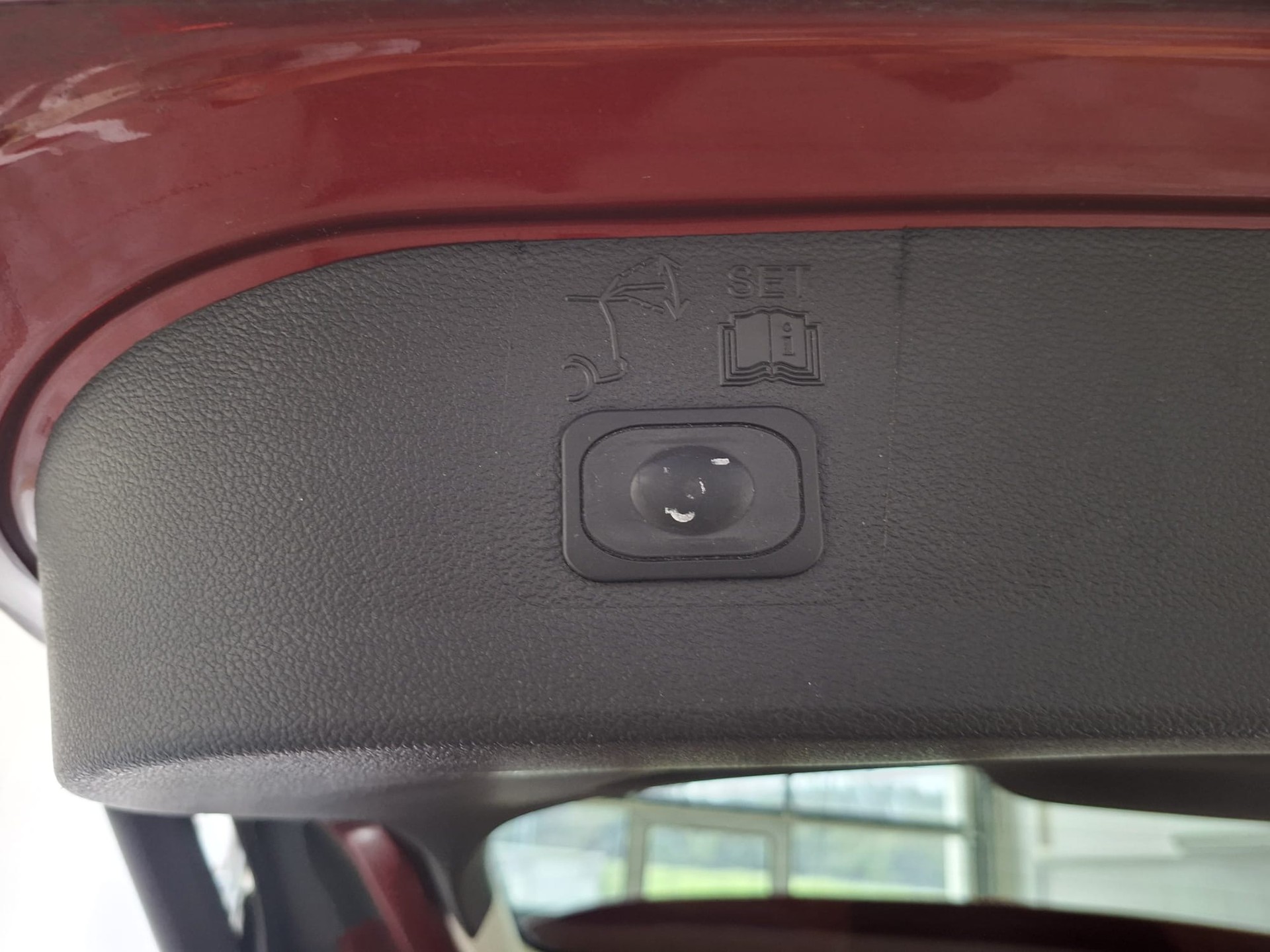 FORD Kuga 1.5 SCTi Carving 2WD-image-7