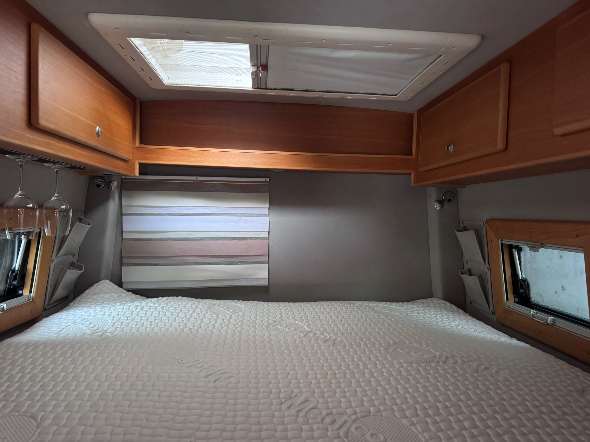 MERCEDES-BENZ 319 CDI 4x4 IGLHAUT CS Luxor-image-3