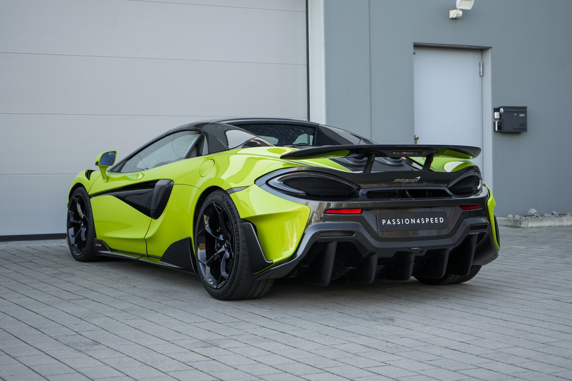 McLAREN 600LT Spider 3.8 V8 SSG-image-12