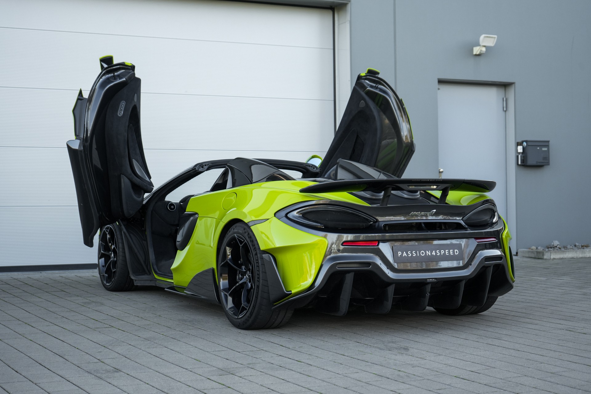 McLAREN 600LT Spider 3.8 V8 SSG-image-6