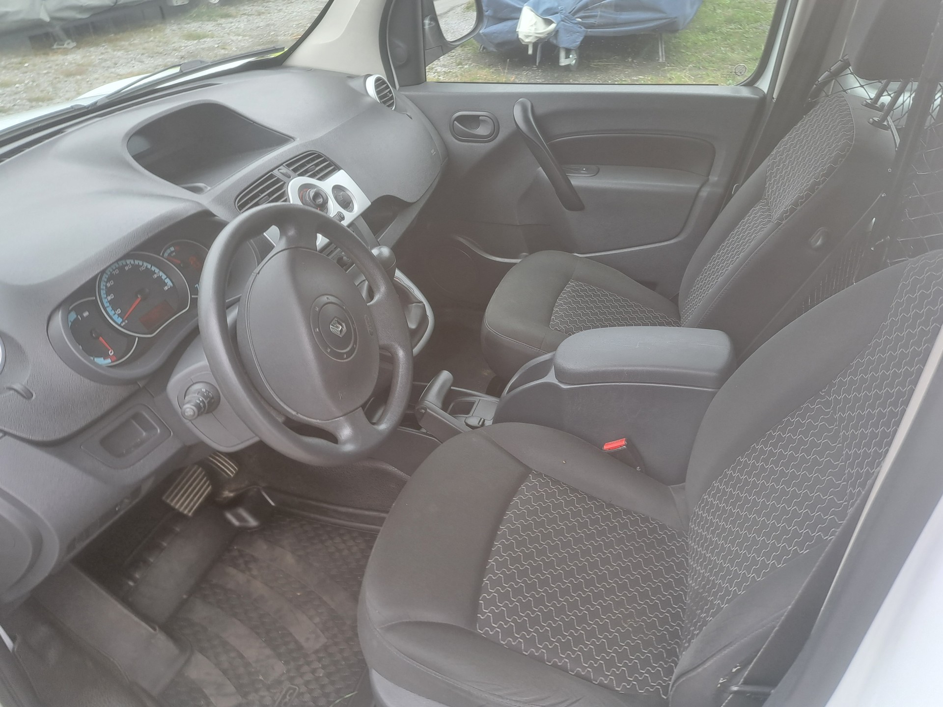 RENAULT Kangoo Z.E.-image-11