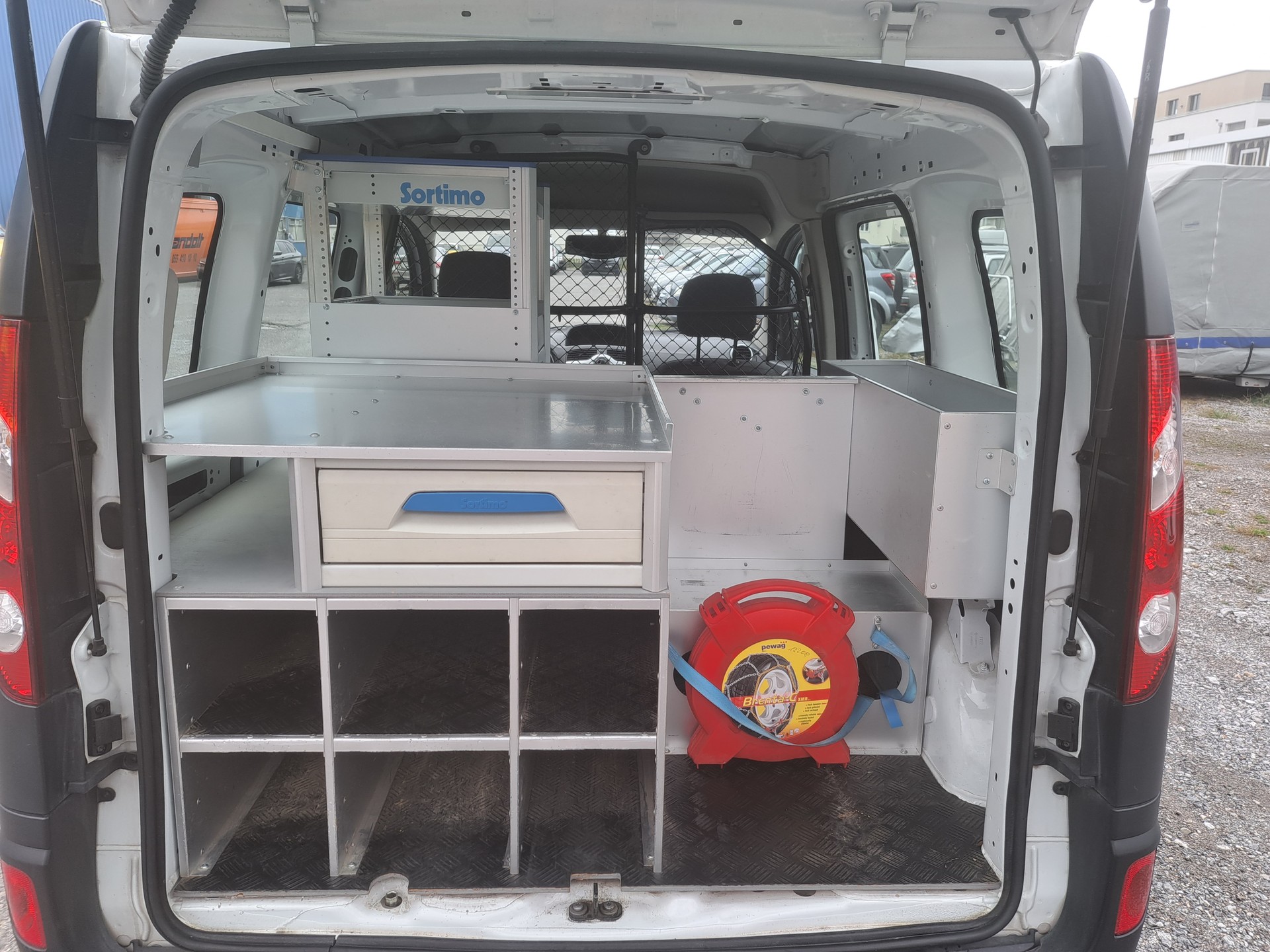 RENAULT Kangoo Z.E.-image-10