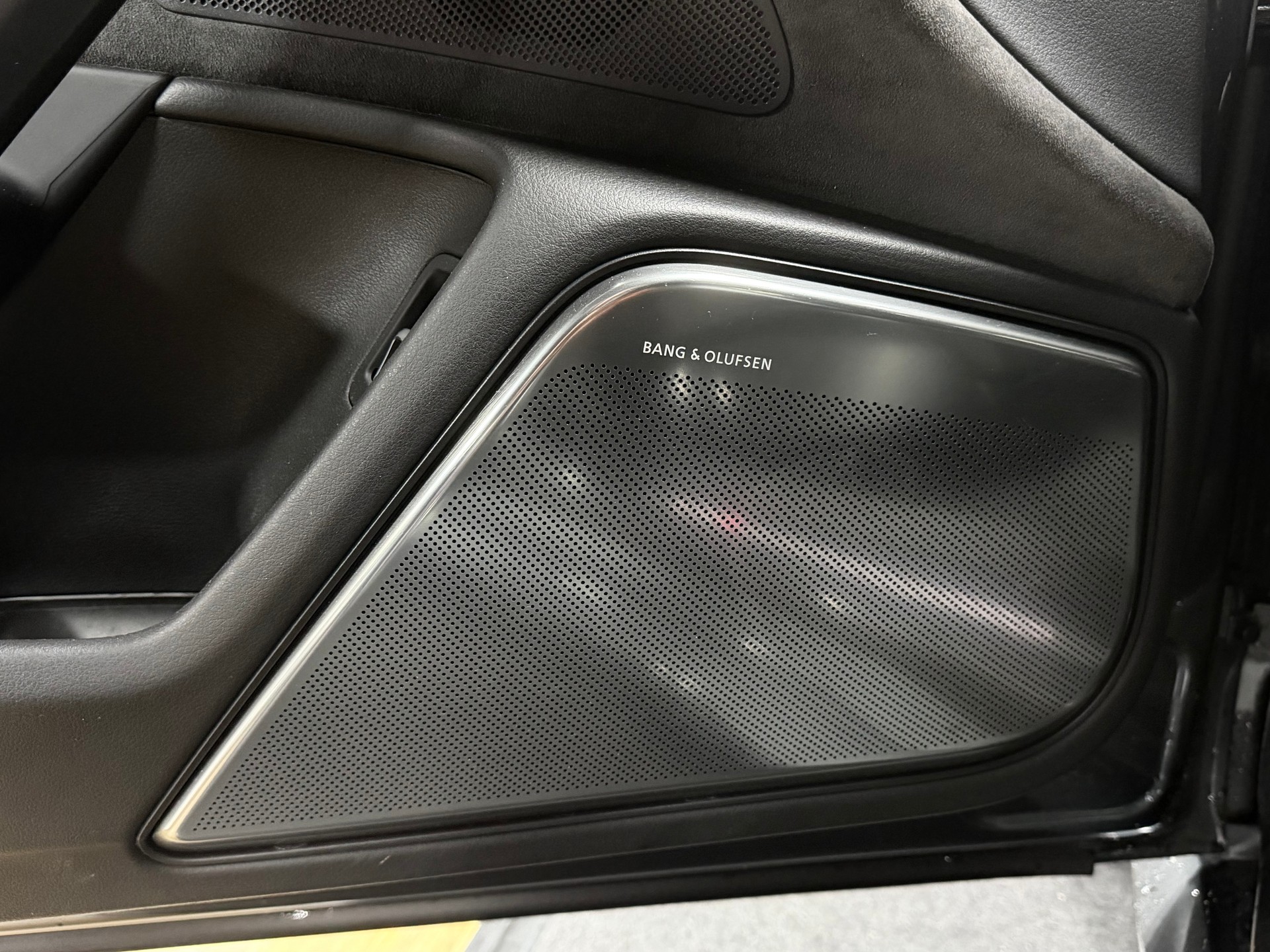AUDI RS6 Avant 4.0 TFSI V8 performance quattro-image-9