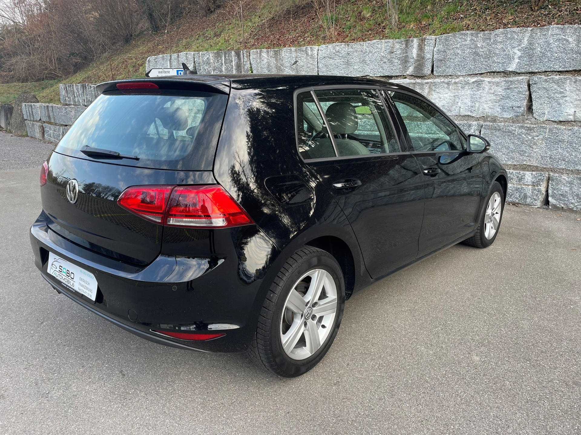 VW Golf 2.0 TDI Highline DSG-image-2