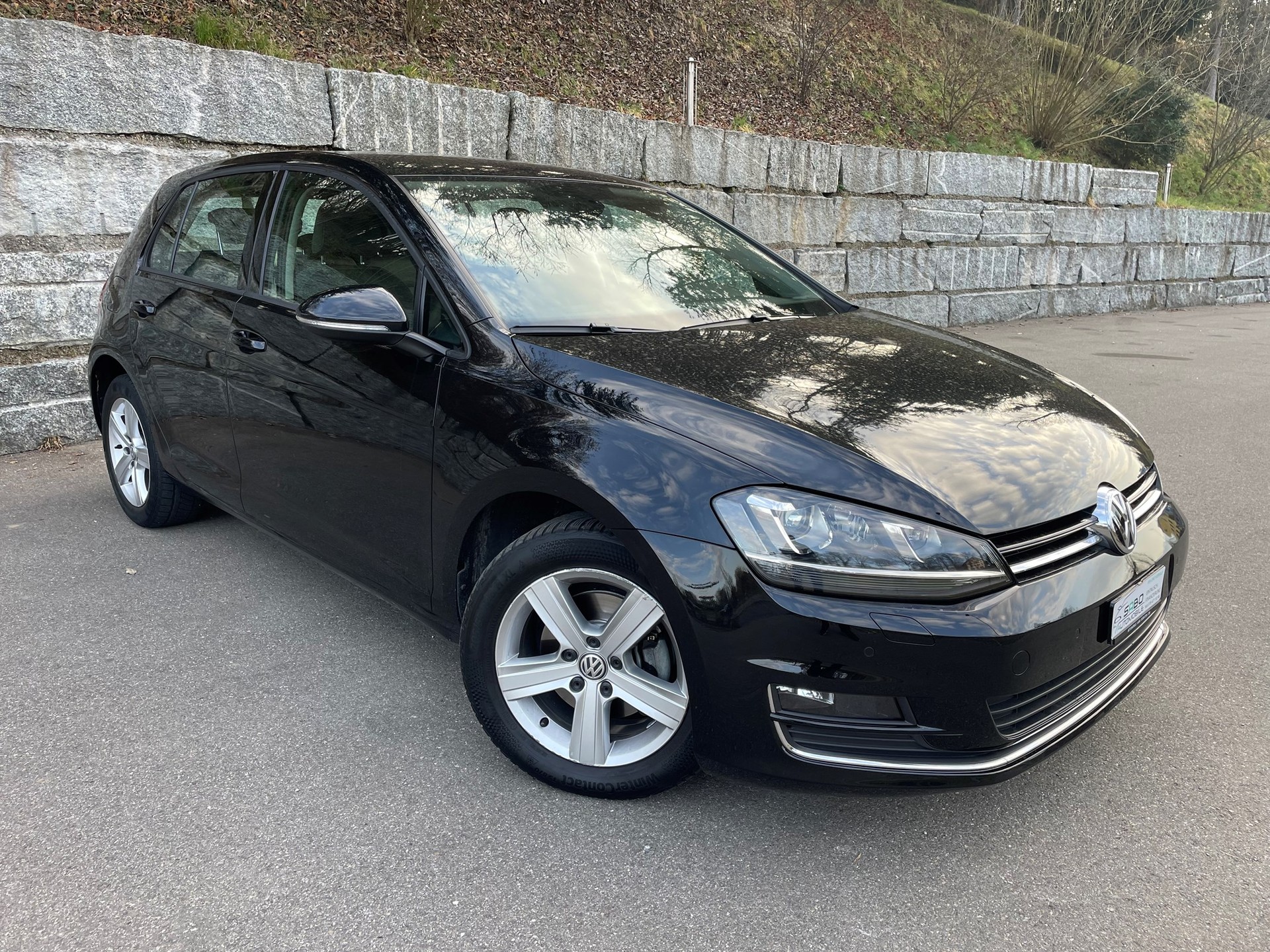 VW Golf 2.0 TDI Highline DSG-image-1