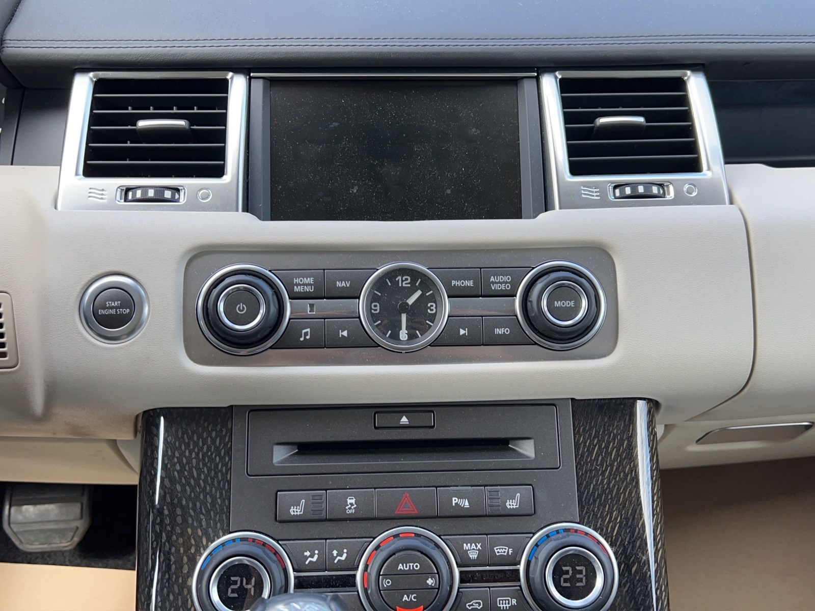 LAND ROVER Range Rover Sport 3.0 TDV6 Autobiography Automatic-image-16