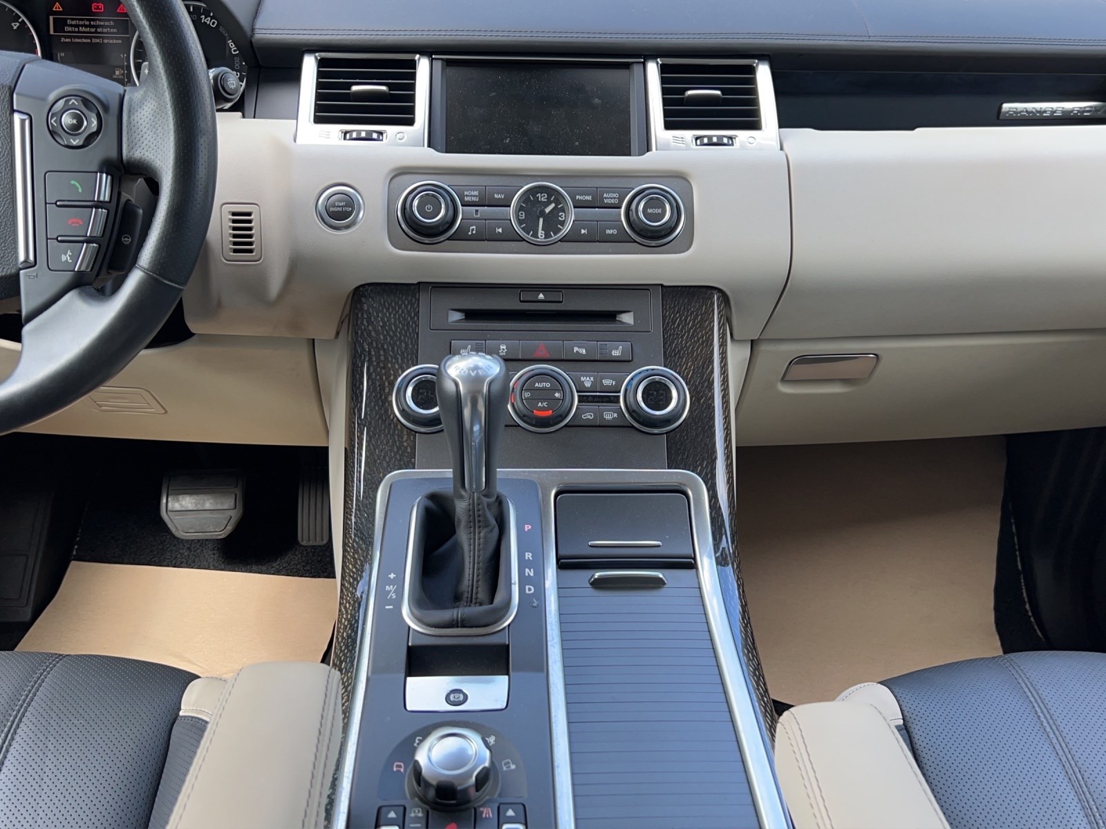 LAND ROVER Range Rover Sport 3.0 TDV6 Autobiography Automatic-image-17