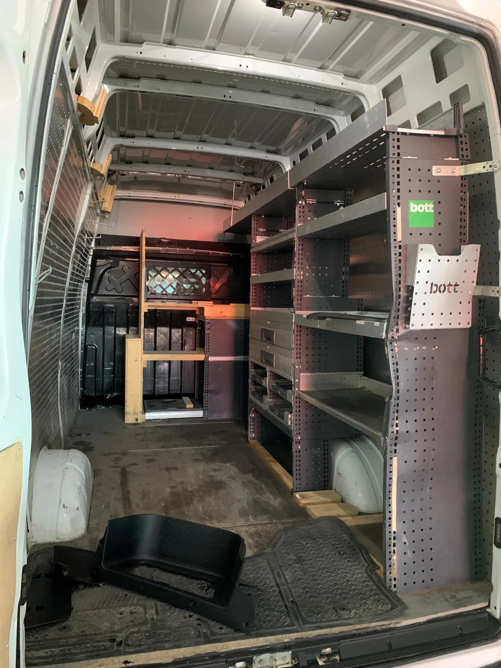 IVECO 35s16v-image-3