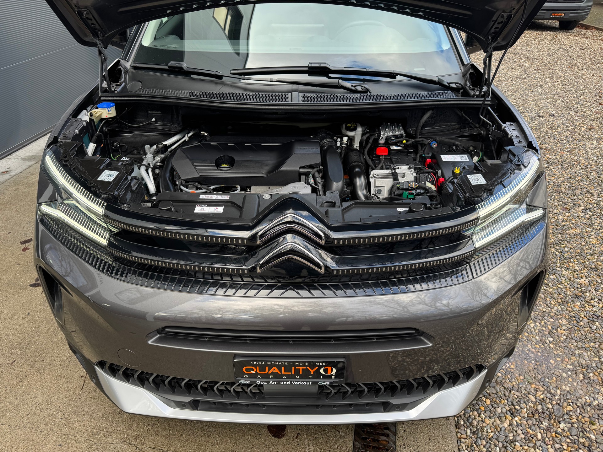 CITROEN C5 Aircross 1.6 PHEV Shine-image-13
