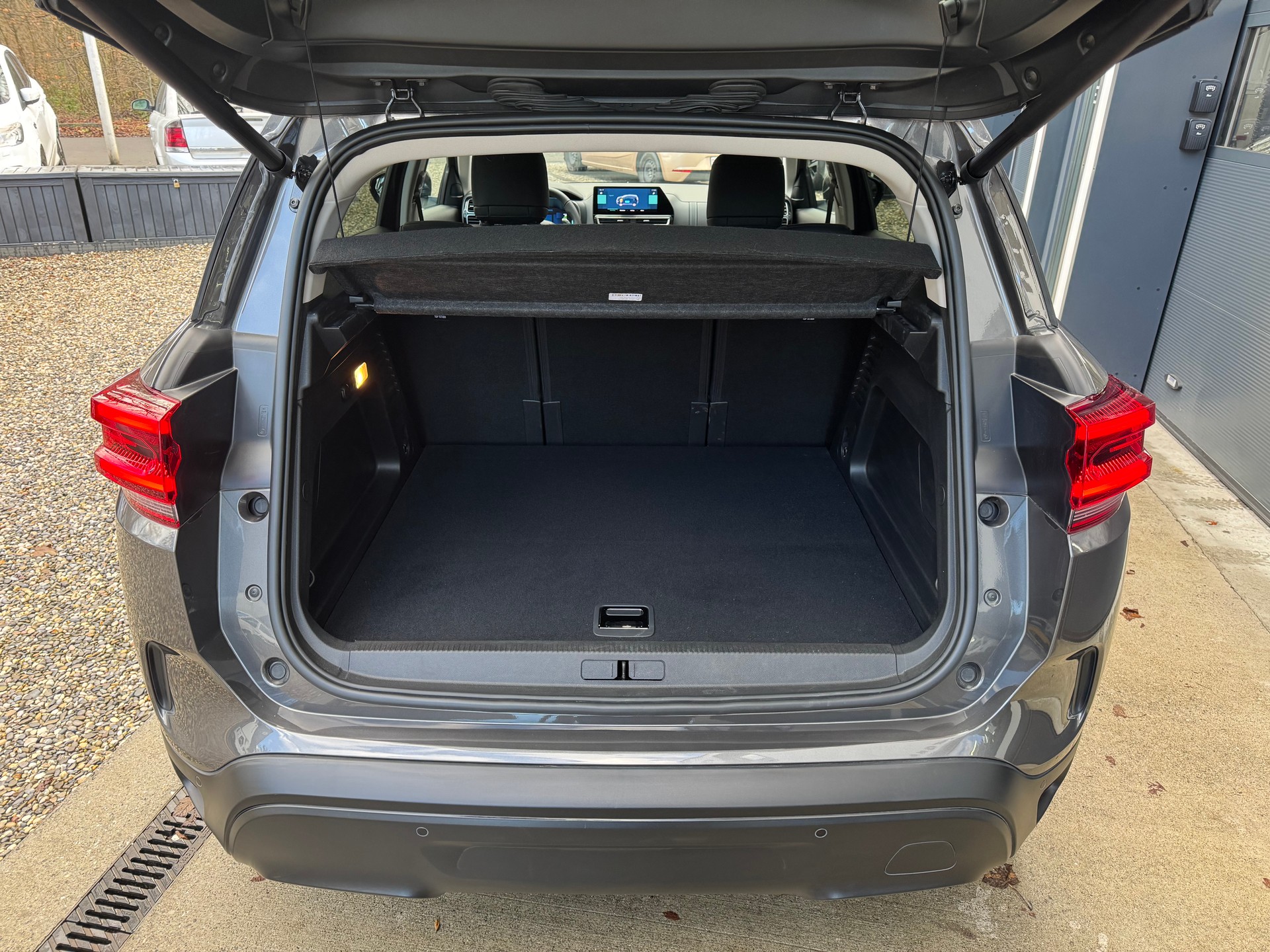 CITROEN C5 Aircross 1.6 PHEV Shine-image-6