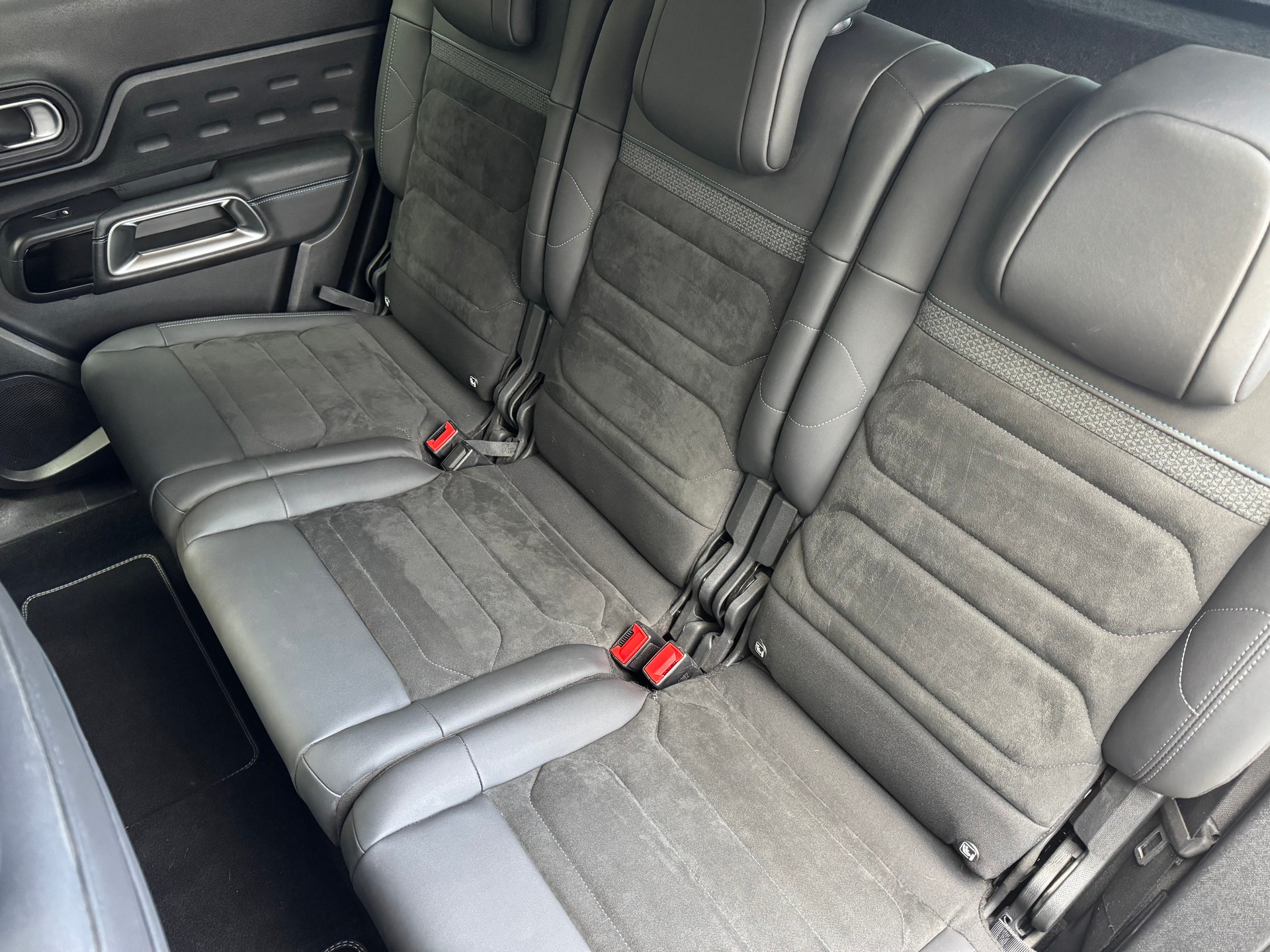CITROEN C5 Aircross 1.6 PHEV Shine-image-8