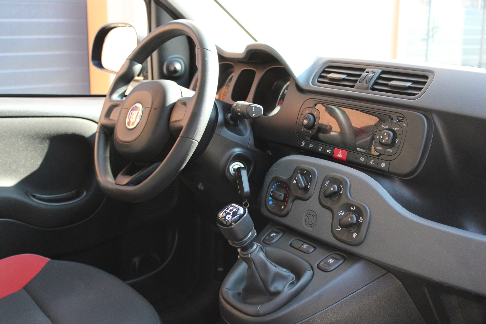 FIAT Panda 1.2 Lounge-image-13
