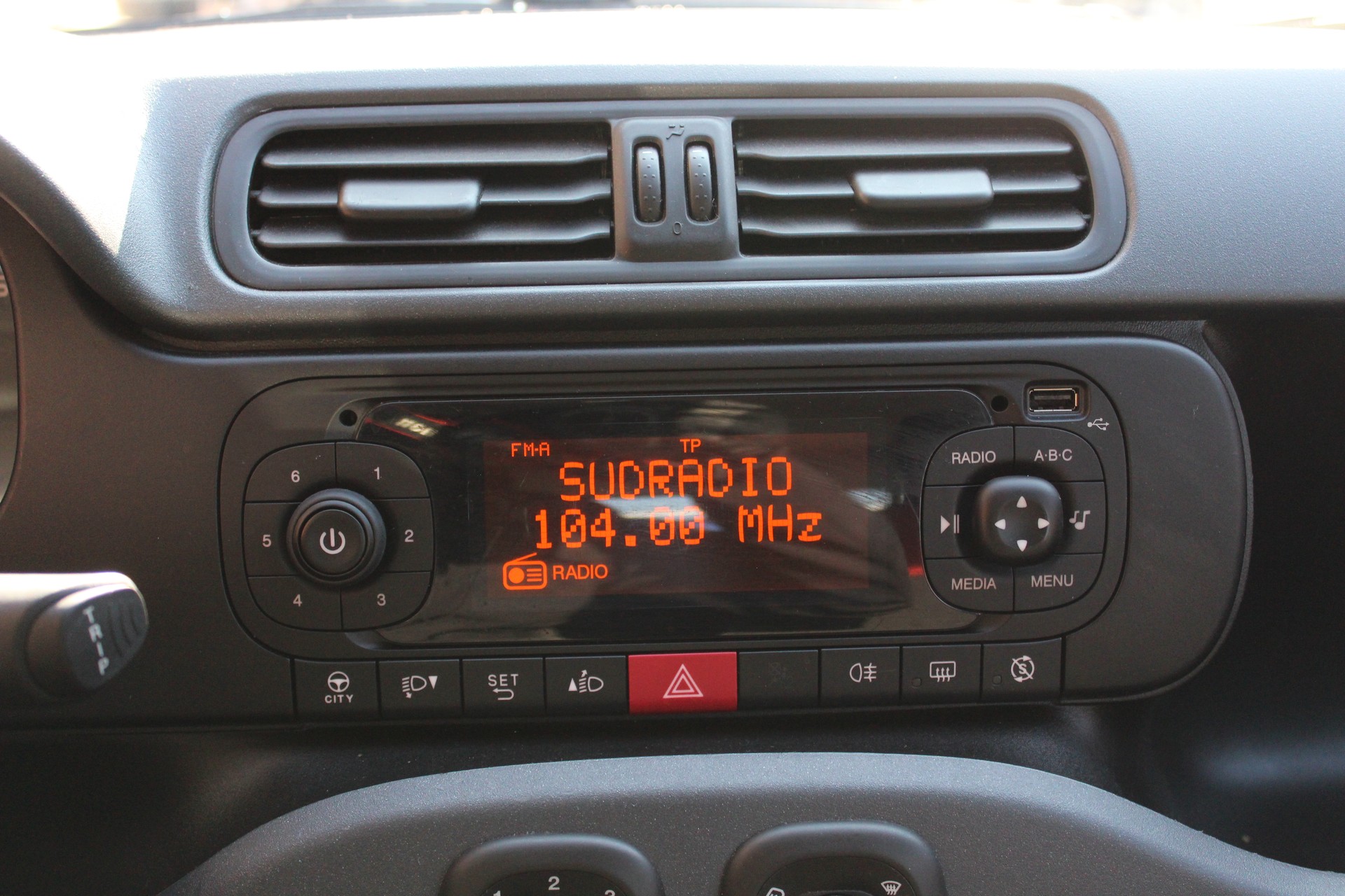 FIAT Panda 1.2 Lounge-image-8