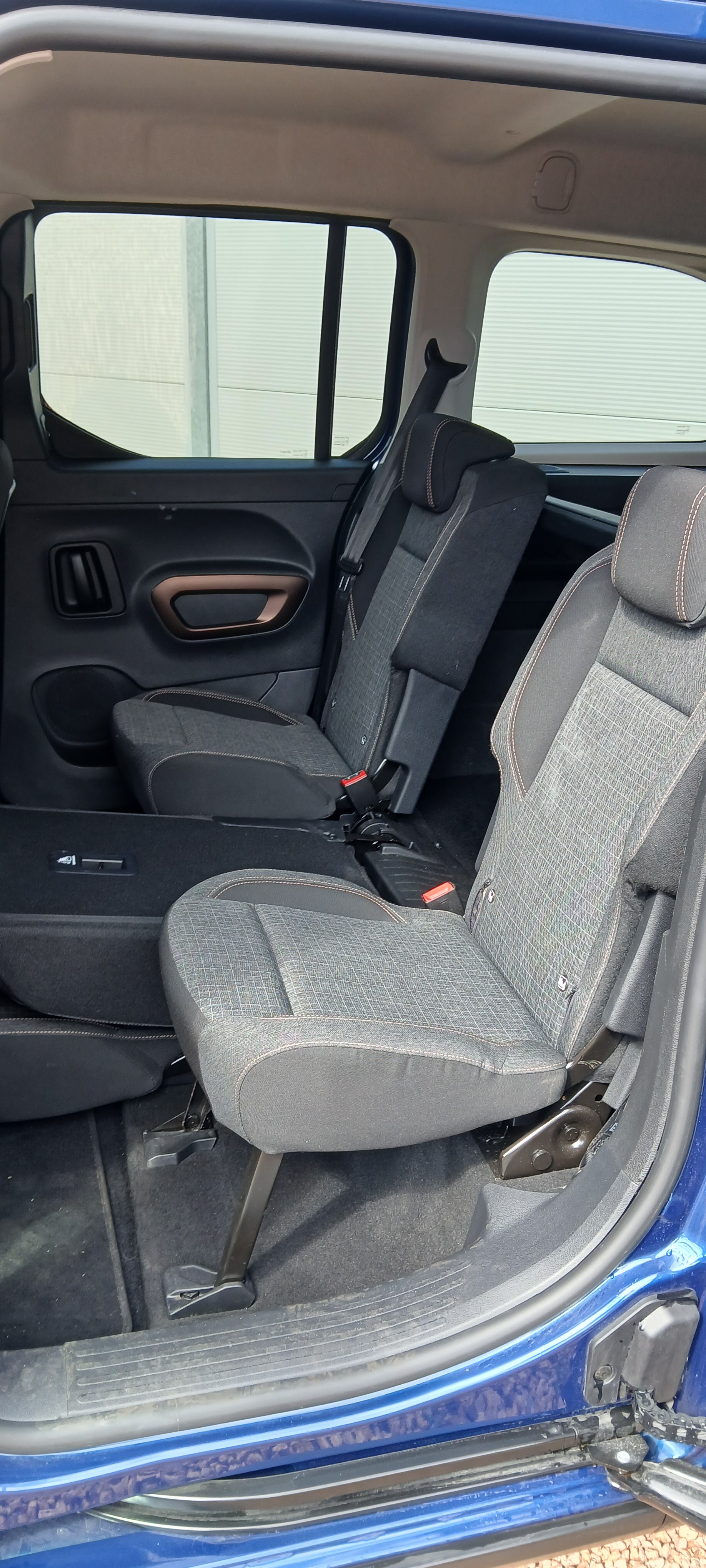 PEUGEOT Rifter Long 1.5 BlueHDi 7PL GT EAT8-image-5
