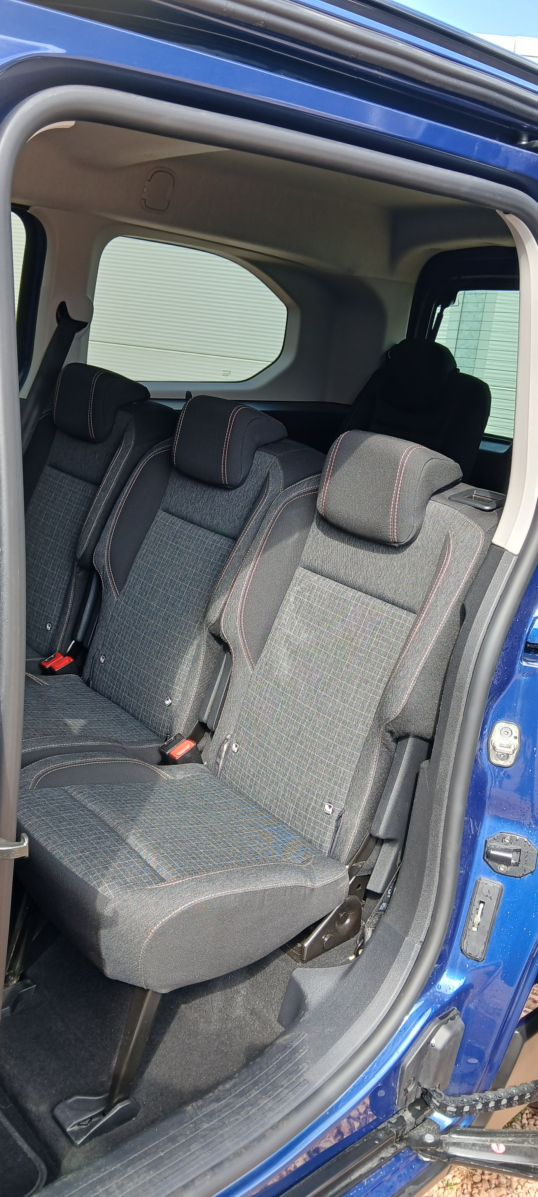 PEUGEOT Rifter Long 1.5 BlueHDi 7PL GT EAT8-image-8