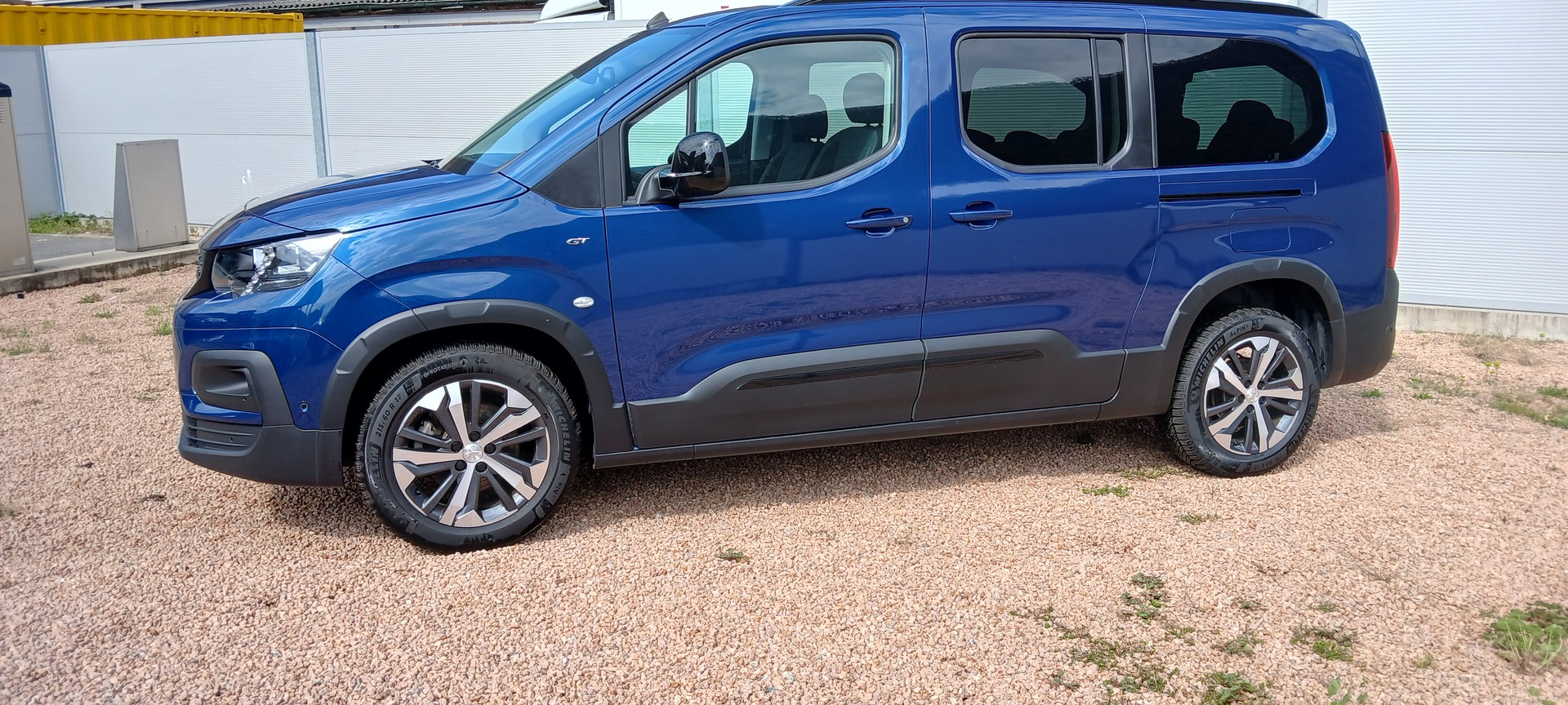PEUGEOT Rifter Long 1.5 BlueHDi 7PL GT EAT8-image-11
