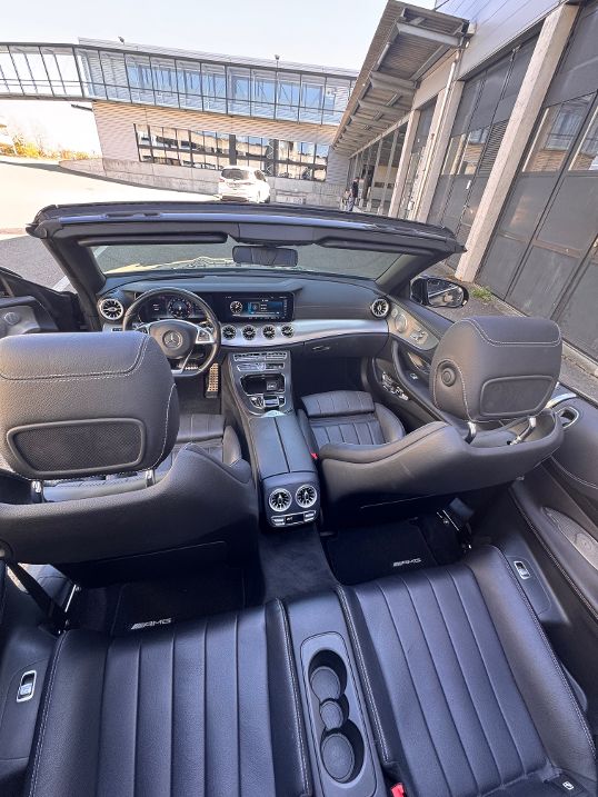 MERCEDES-BENZ E 200 Cabriolet AMG Line 4 Matic 9G-Tronic-image-9