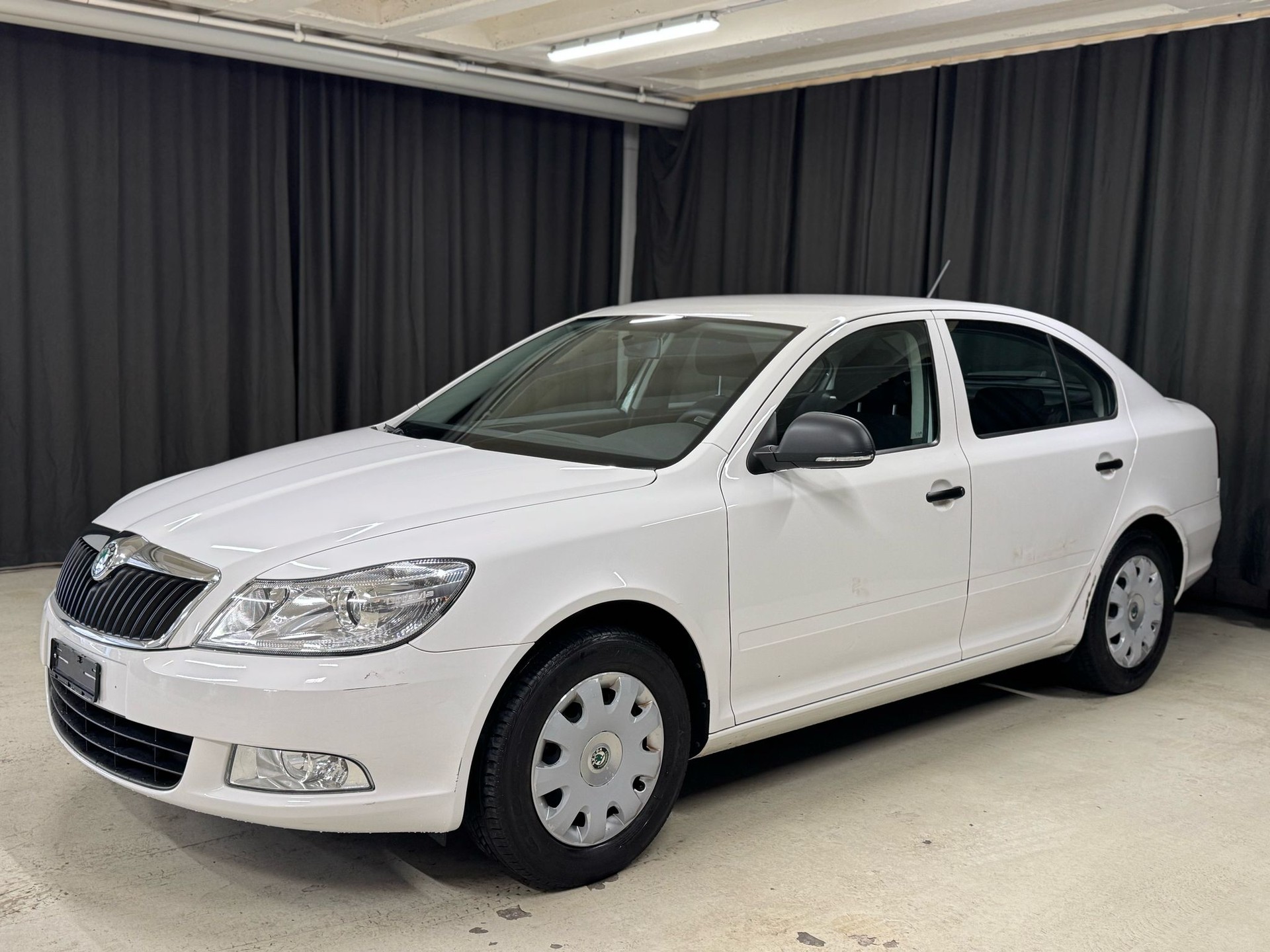 SKODA Octavia 1.4 TSI Elegance DSG-image-0