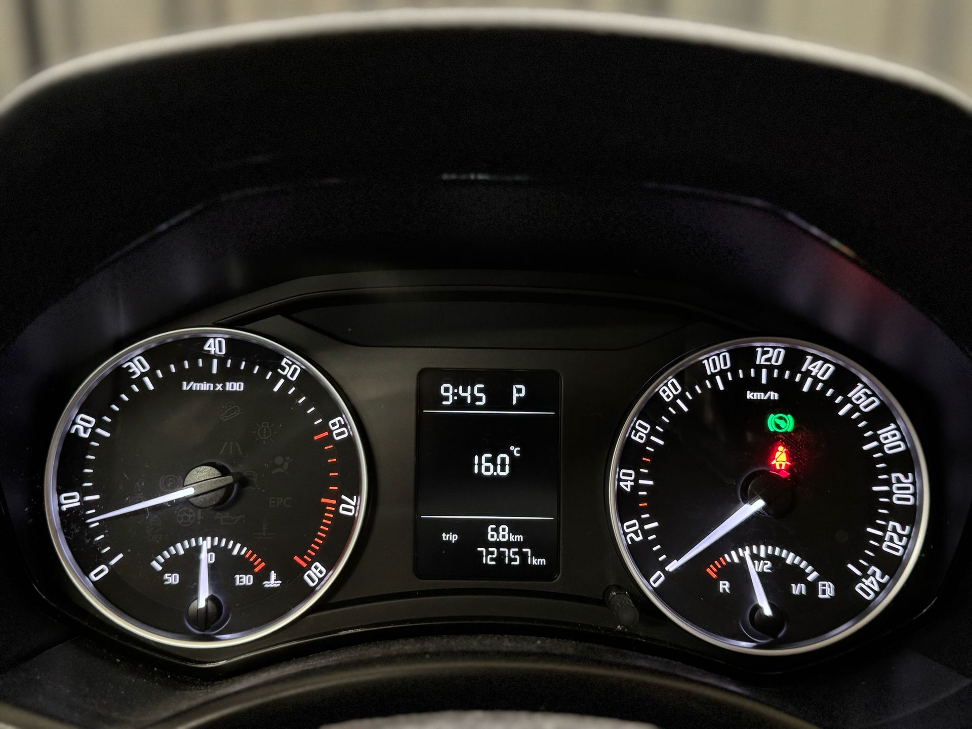 SKODA Octavia 1.4 TSI Elegance DSG-image-12