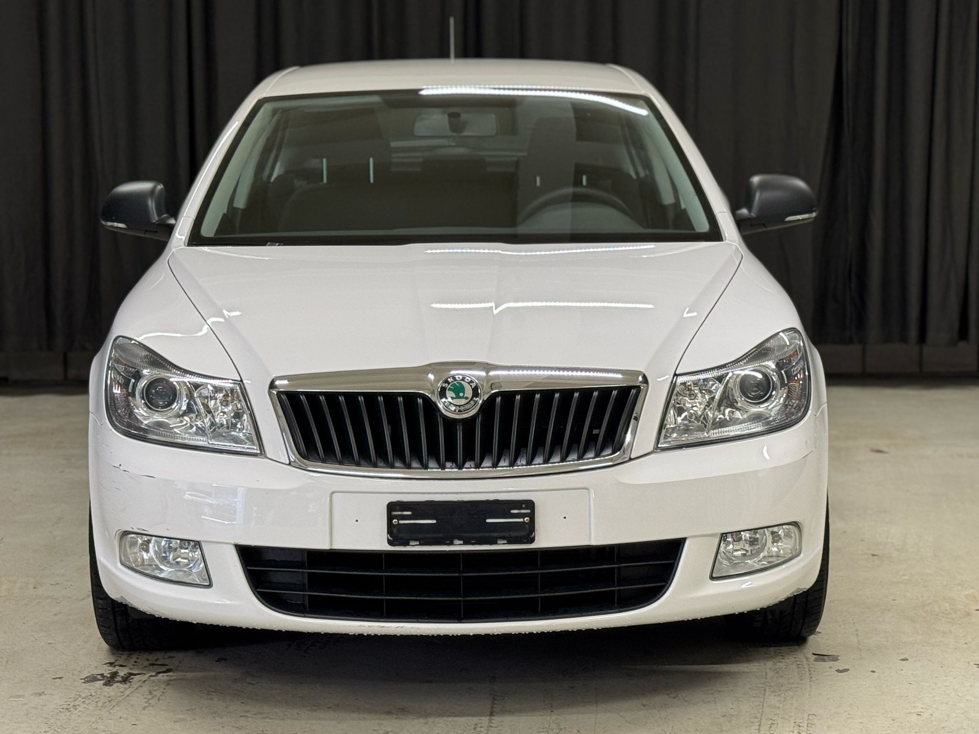 SKODA Octavia 1.4 TSI Elegance DSG-image-2